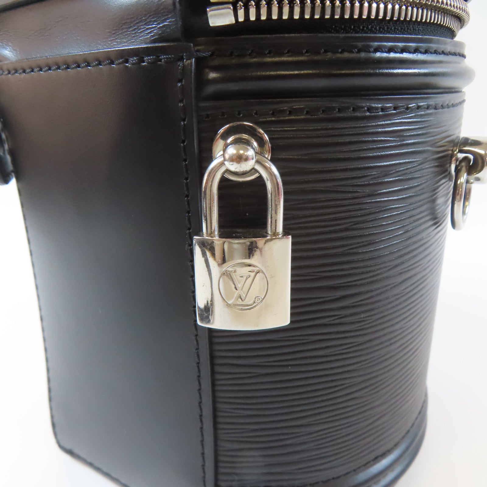 LOUIS VUITTON 【激減優惠】Epi Cannes 2 Way Shoulder Bag銀扣手挽肩背兩用袋黑色