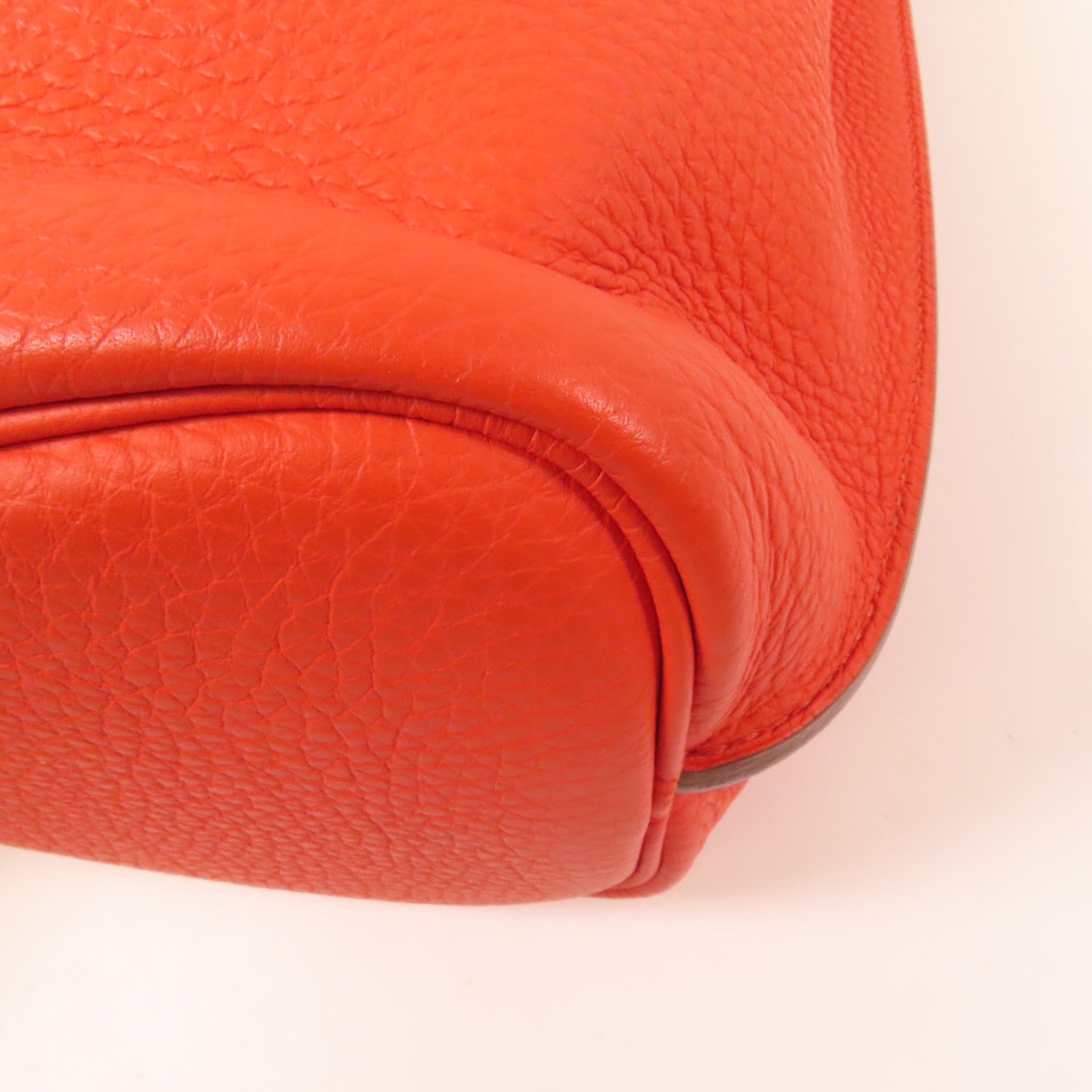 HERMES Togo皮革So Kelly 22銀扣肩背袋Capucine