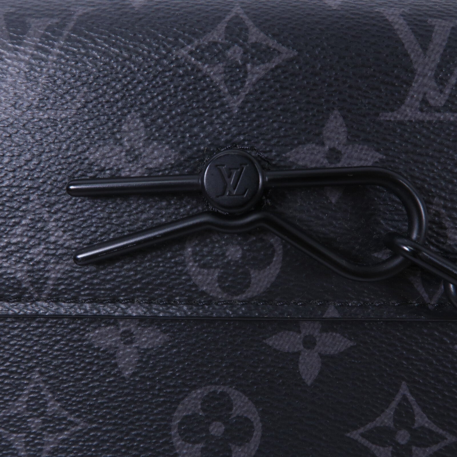 LOUIS VUITTON Monogram Eclipse Steamer Wearable Wallet肩背袋