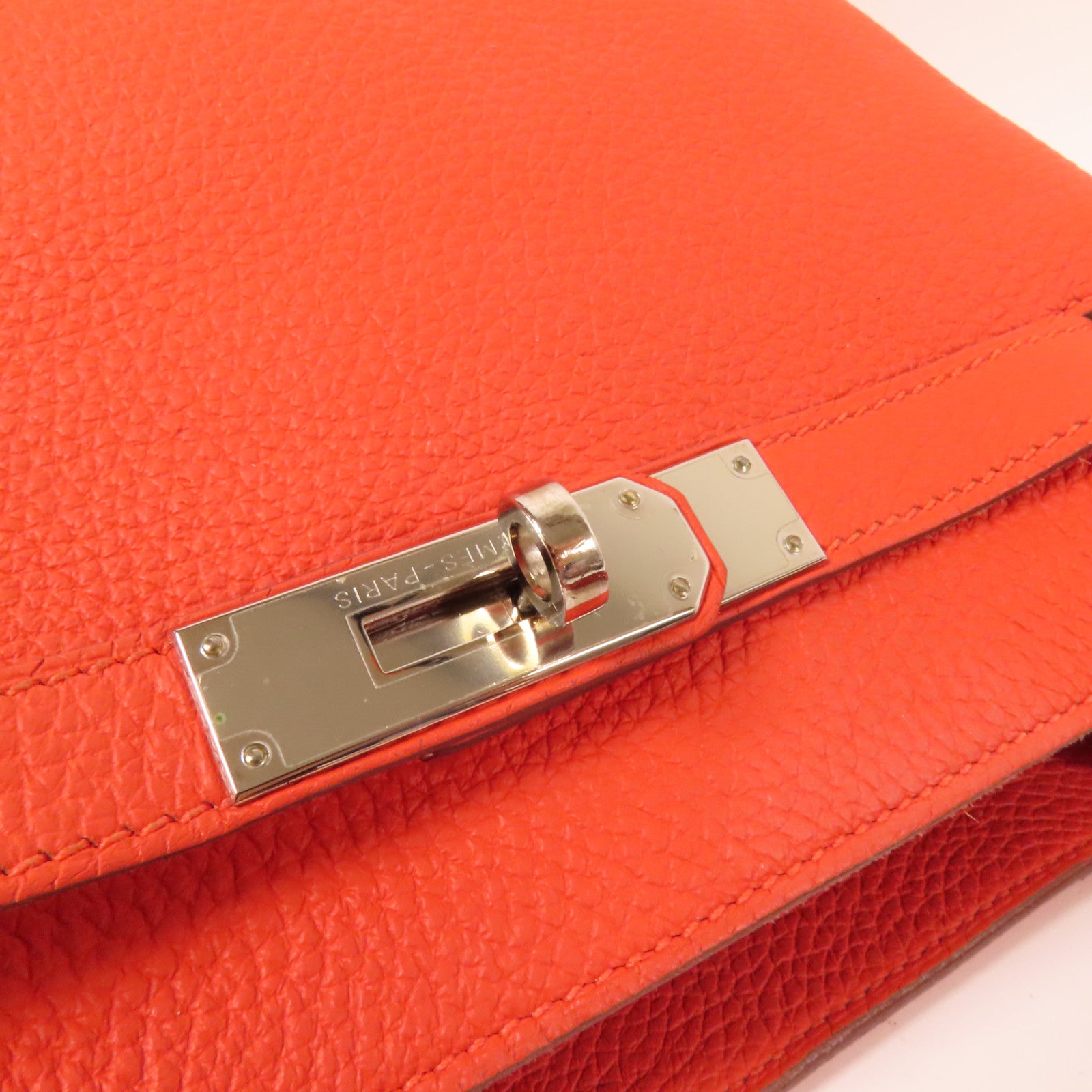 HERMES Togo皮革So Kelly 22銀扣肩背袋Capucine