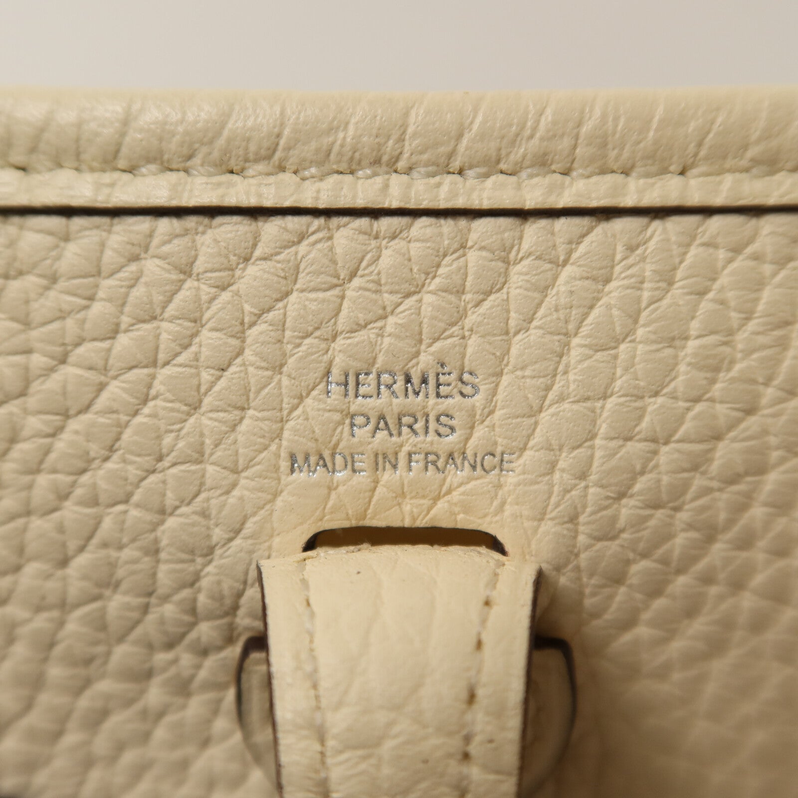HERMES Clemence皮革Evelyne TPM銀扣肩背袋Nata
