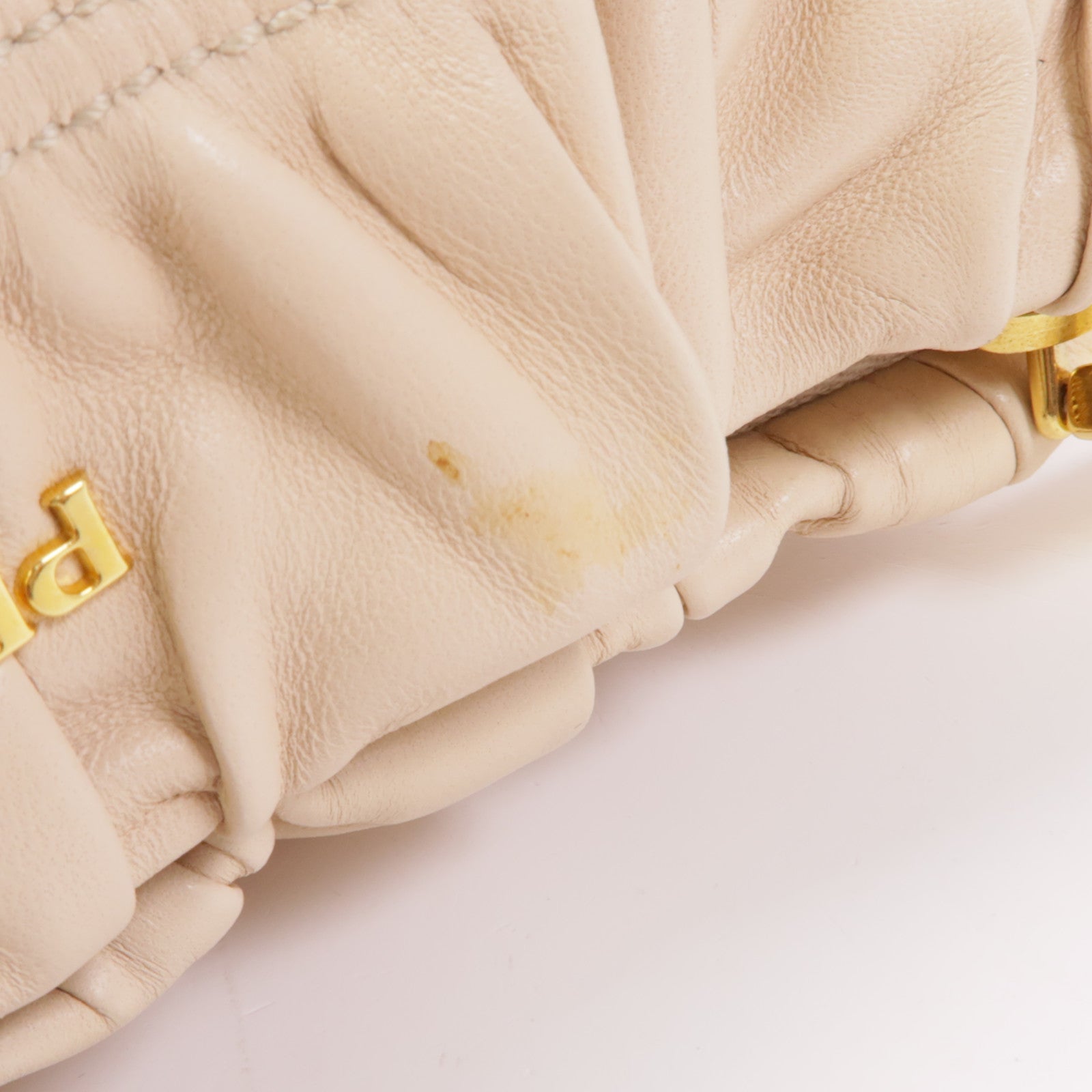 PRADA 皮革Pouch金扣手拿包