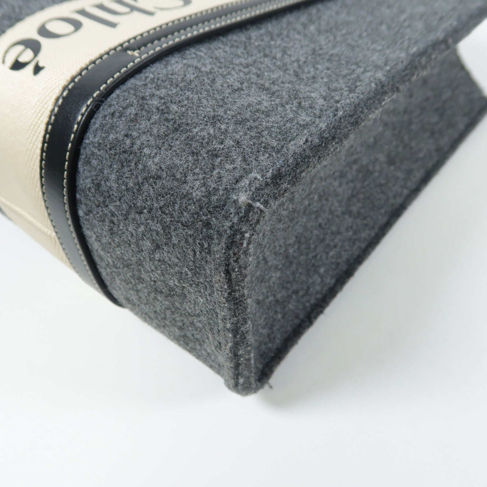 Chloe 羊毛毯Woody Medium Tote肩背袋