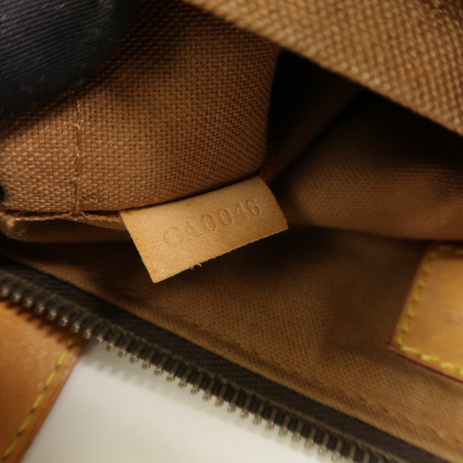 LOUIS VUITTON Monogram Tulum GM肩背袋
