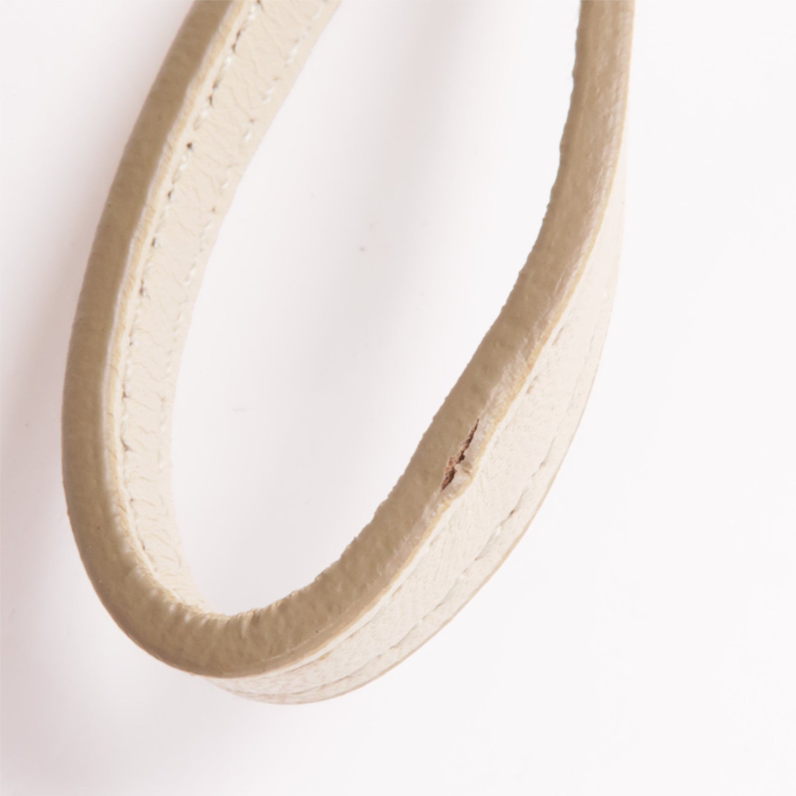 PRADA 皮革Pouch金扣手拿包