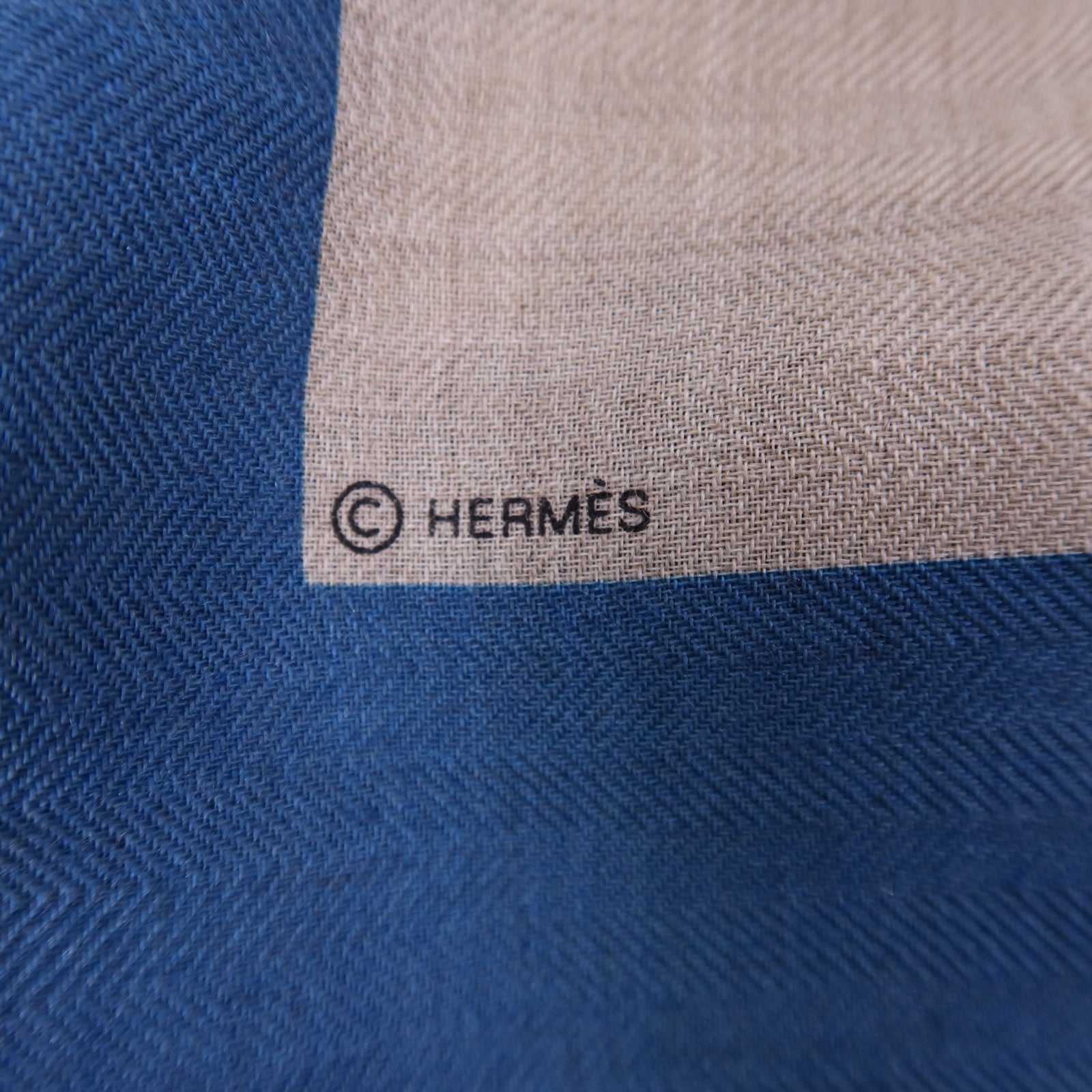 HERMES 絲質/羊絨Scarf 140X140絲巾