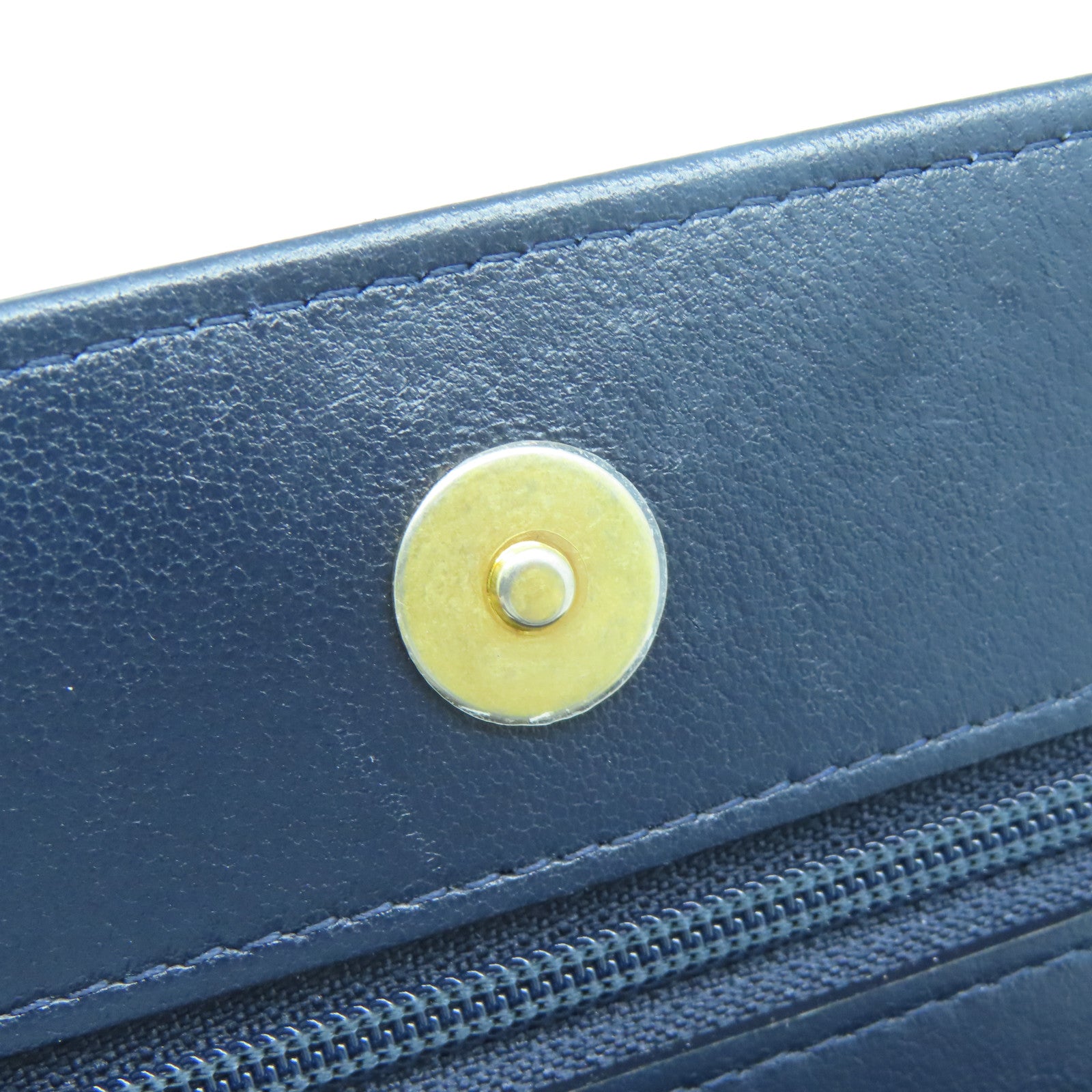 CHANEL 菱格羊皮皮革C19 WOC金扣/銀扣鏈帶肩背袋深藍色