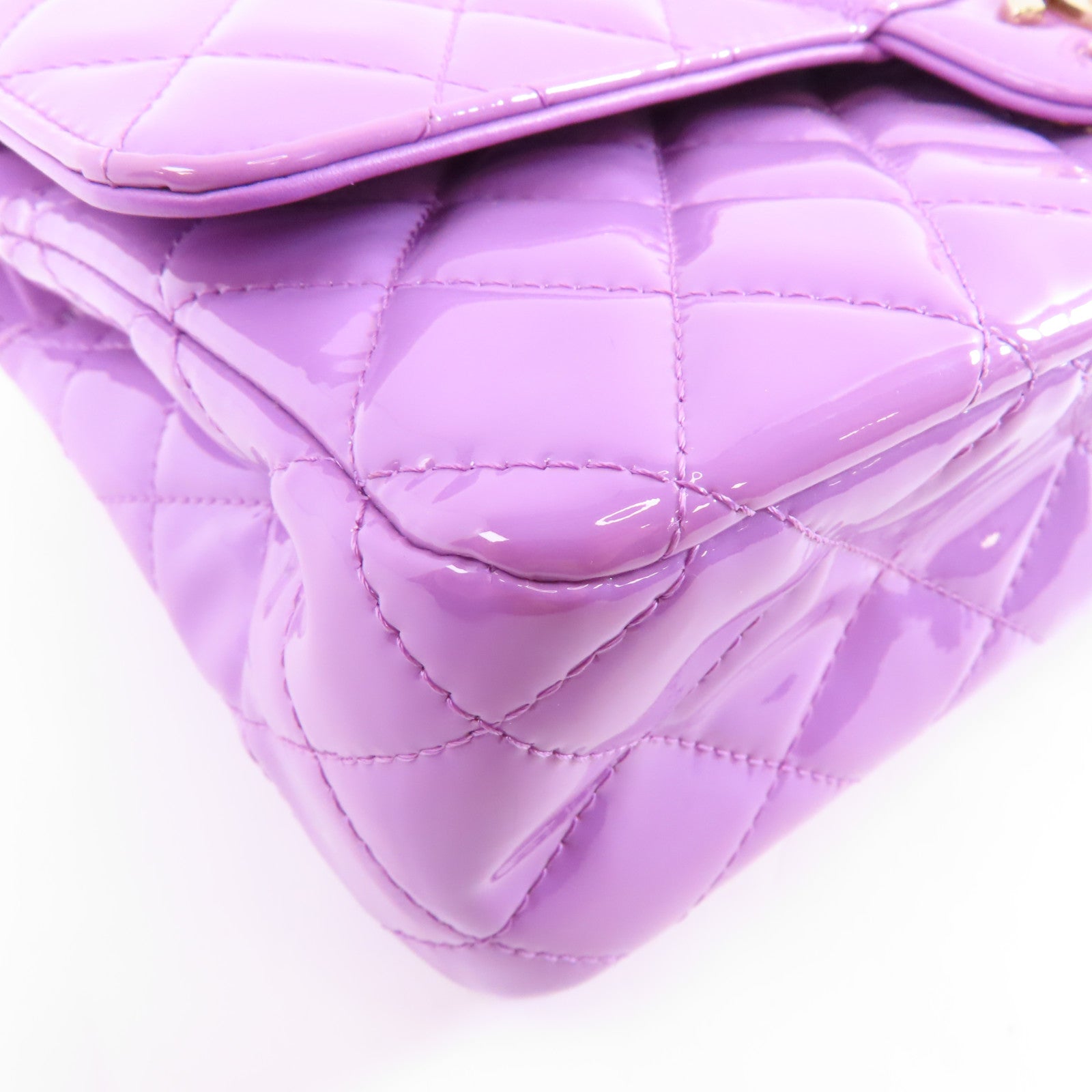 CHANEL 【激減優惠】菱格漆皮皮革Classic Chain Shoulder Bag金扣鏈帶肩背袋紫色