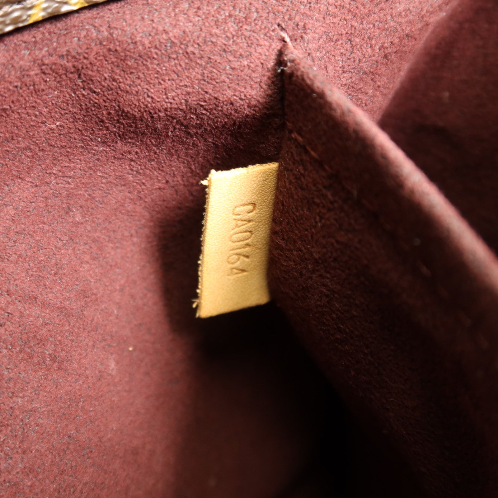 LOUIS VUITTON Monogram Montaigne MM金扣手挽肩背兩用袋