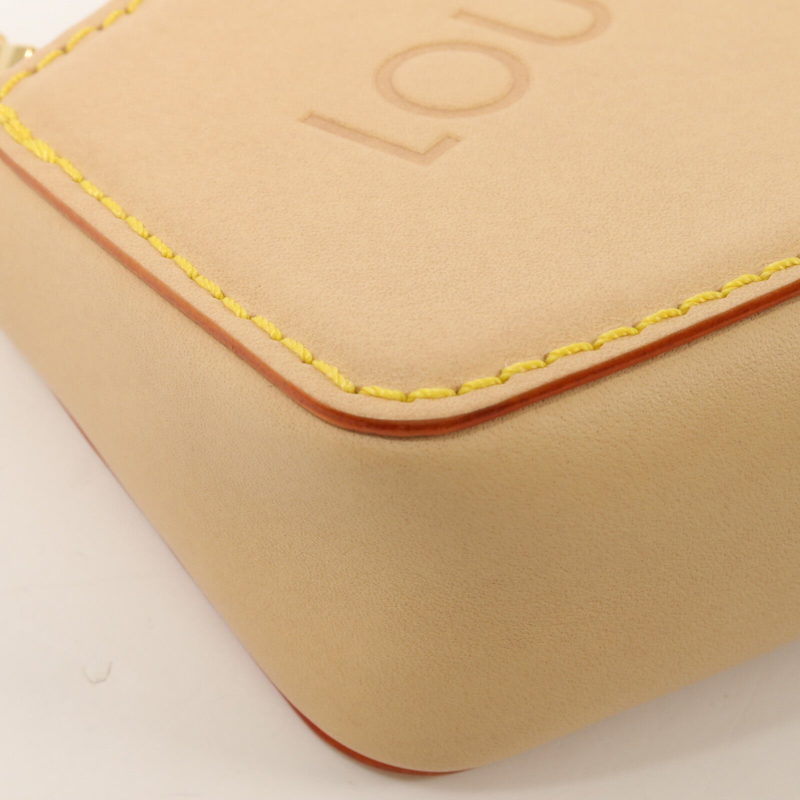 LOUIS VUITTON 牛皮皮革Pochette Ecusson手挽袋