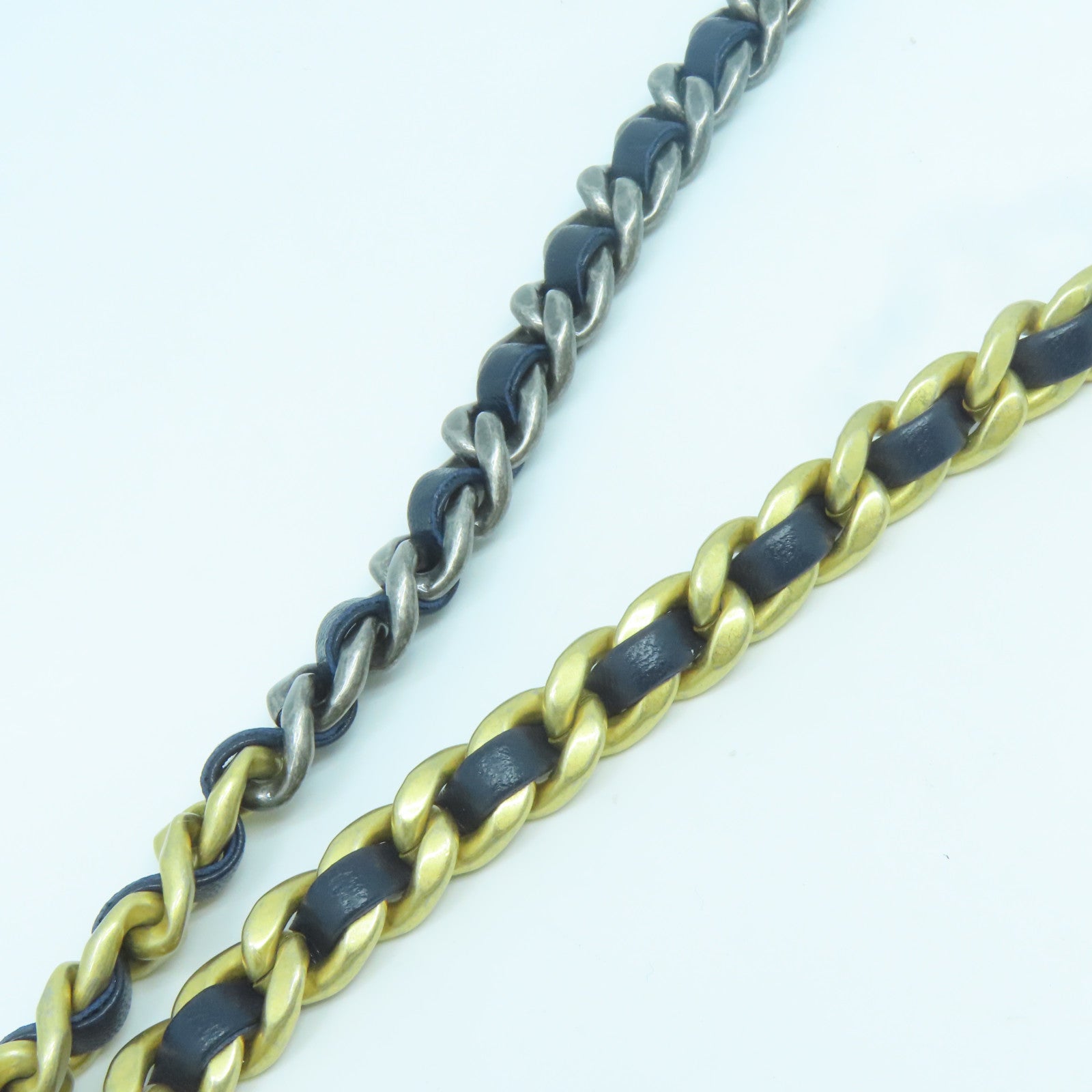 CHANEL 菱格羊皮皮革C19 WOC金扣/銀扣鏈帶肩背袋深藍色