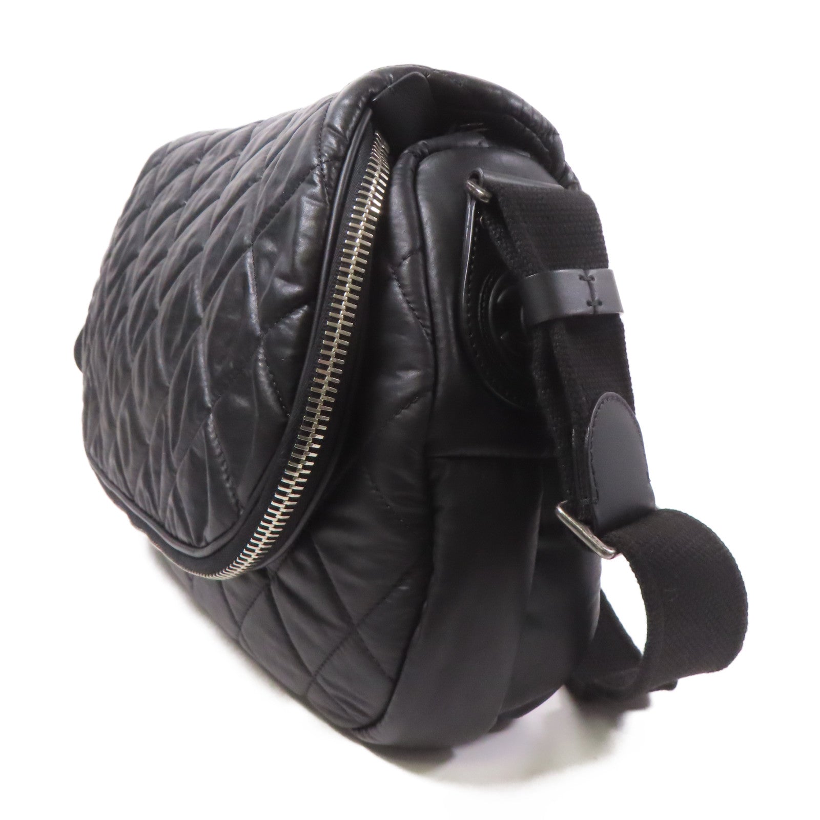 CHANEL 尼龍Coco Cocoon銀扣肩背袋