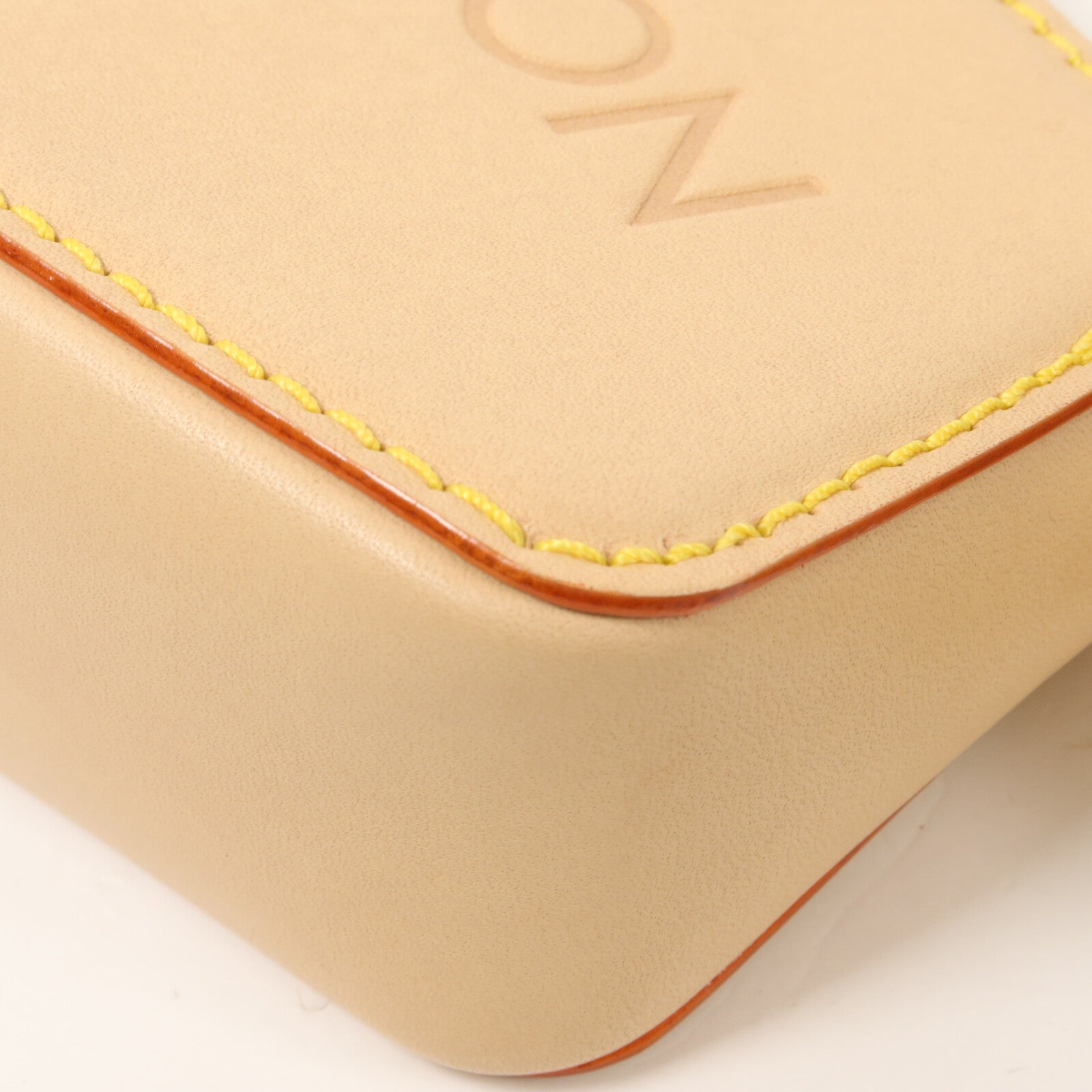 LOUIS VUITTON 牛皮皮革Pochette Ecusson手挽袋