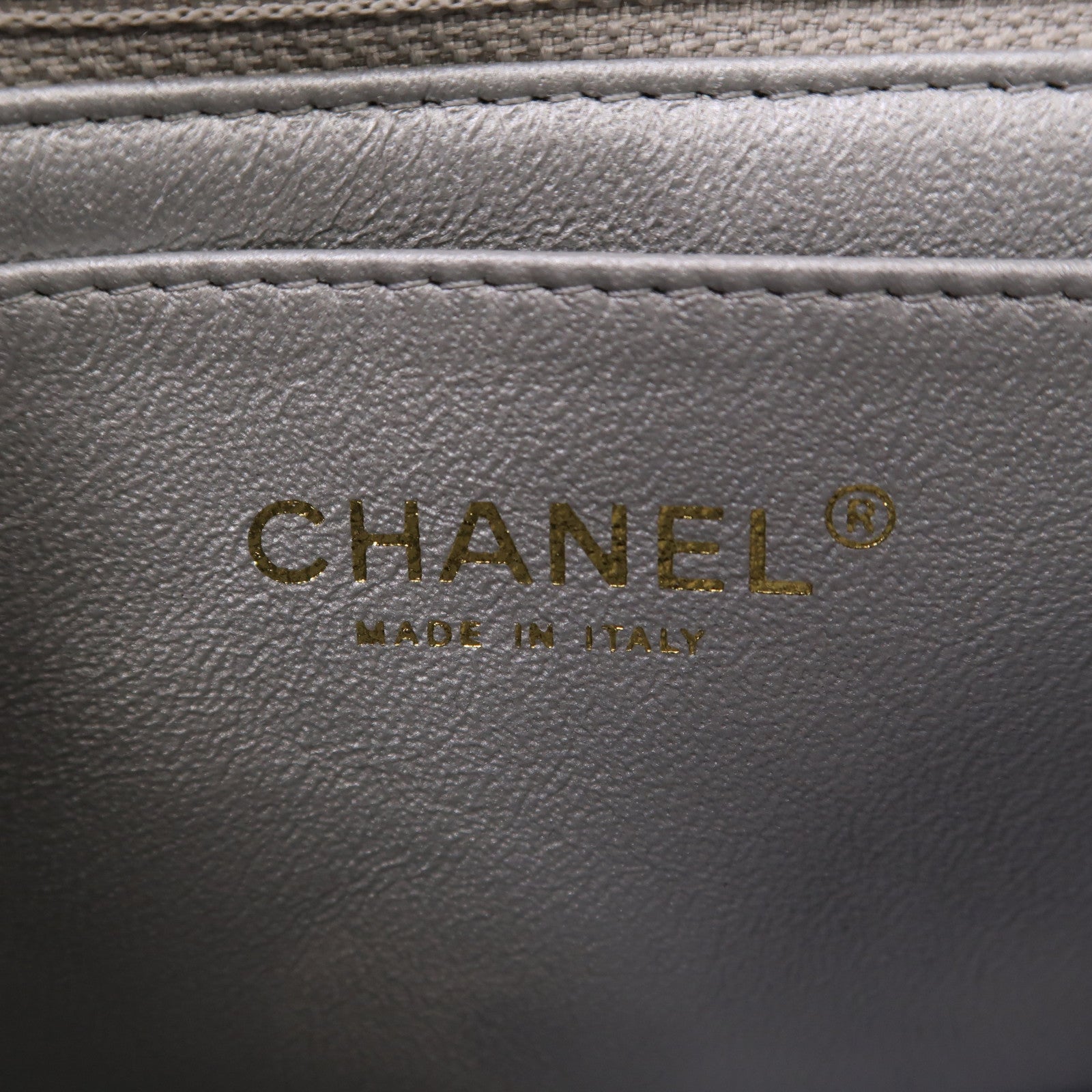 CHANEL 【激減優惠】菱格牛皮皮革Classic Flap 20 Chain Shoulder Bag金扣鏈帶肩背袋銀色