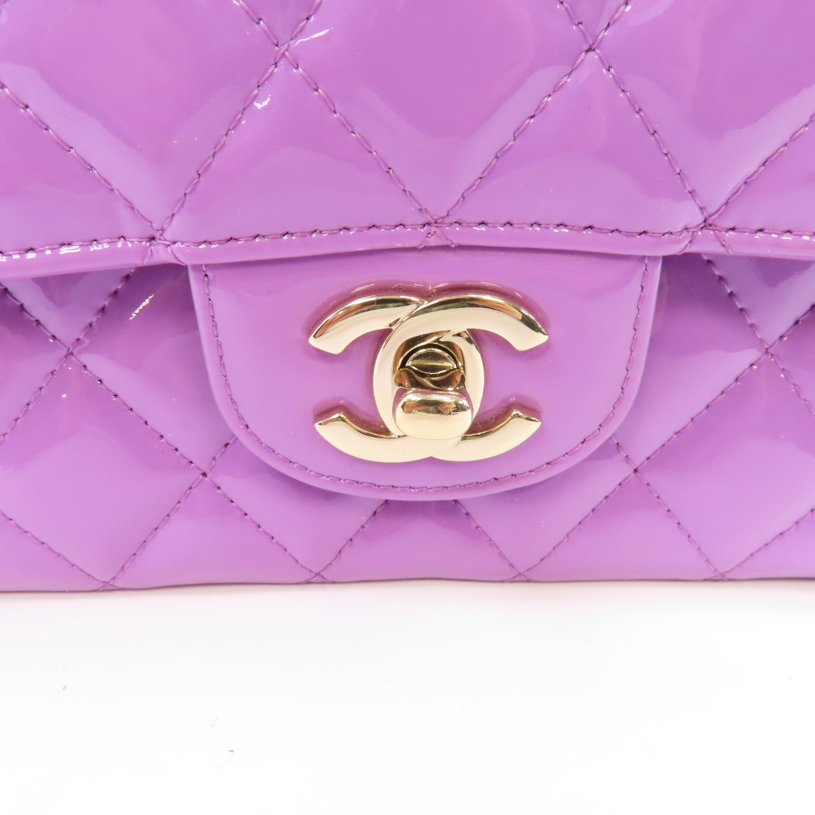 CHANEL 【激減優惠】菱格漆皮皮革Classic Chain Shoulder Bag金扣鏈帶肩背袋紫色