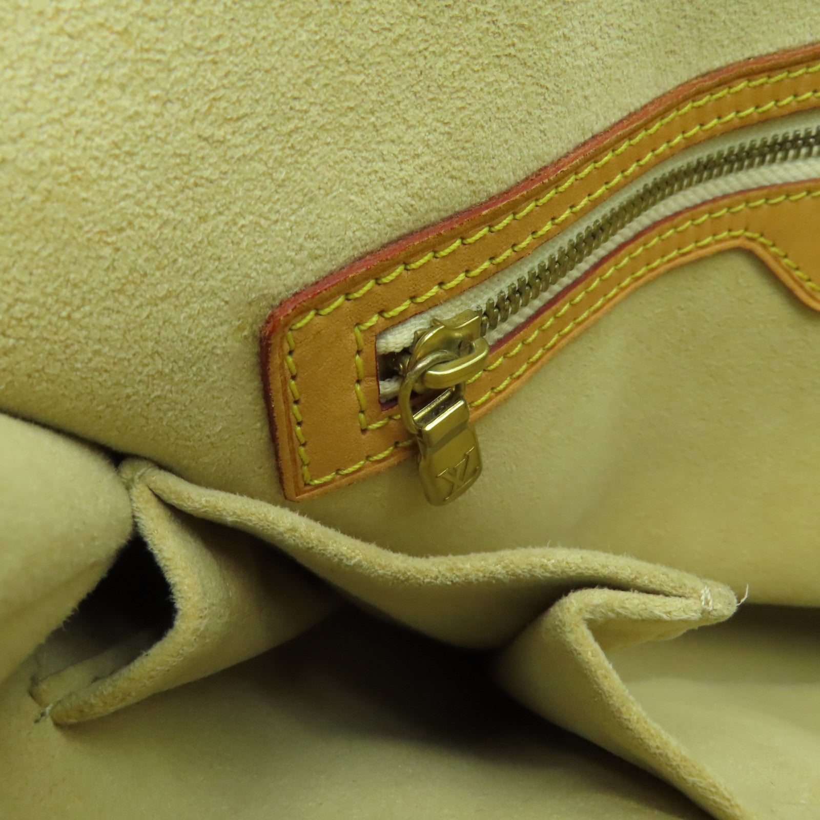 LOUIS VUITTON Damier Azur Hampstead MM金扣肩背袋白色