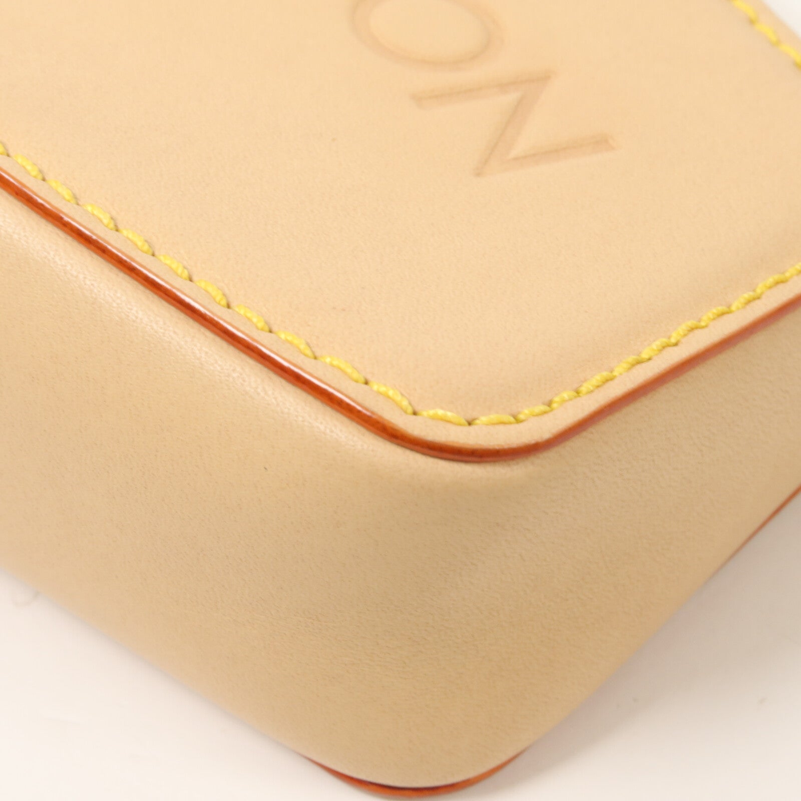 LOUIS VUITTON 牛皮皮革Pochette Ecusson手挽袋
