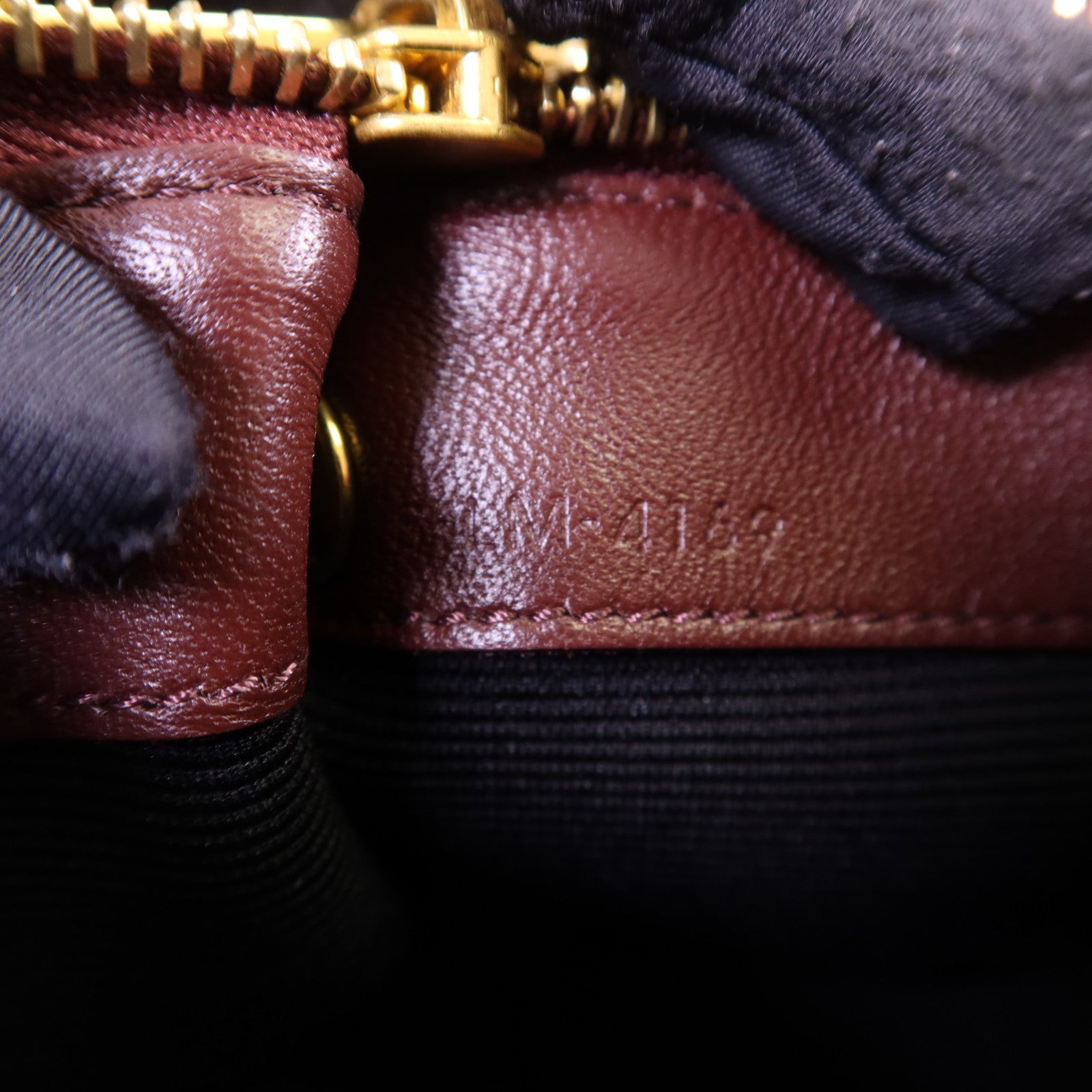 CELINE 牛皮皮革Trio Bag金扣肩背袋