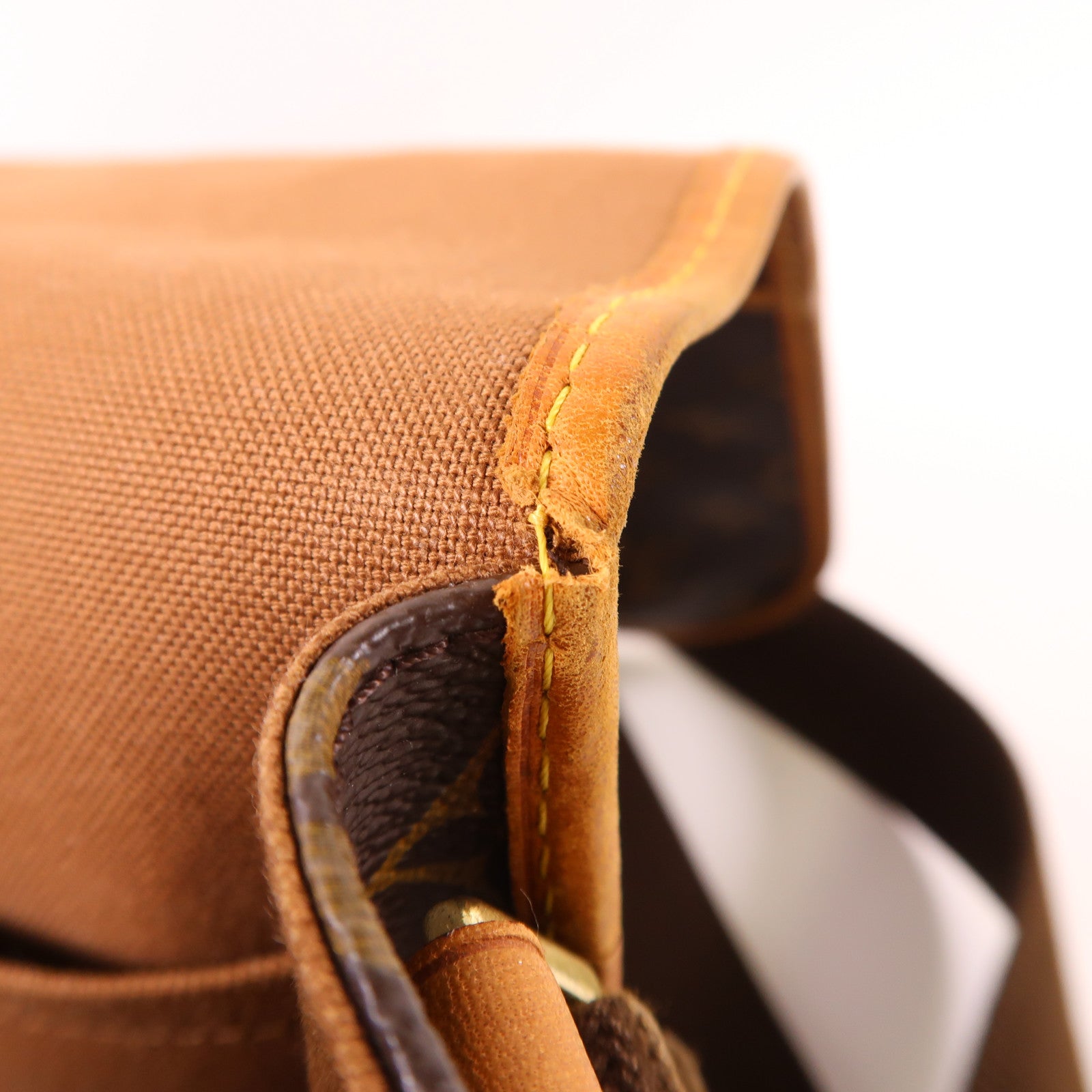 LOUIS VUITTON Monogram Bosphore金扣肩背袋