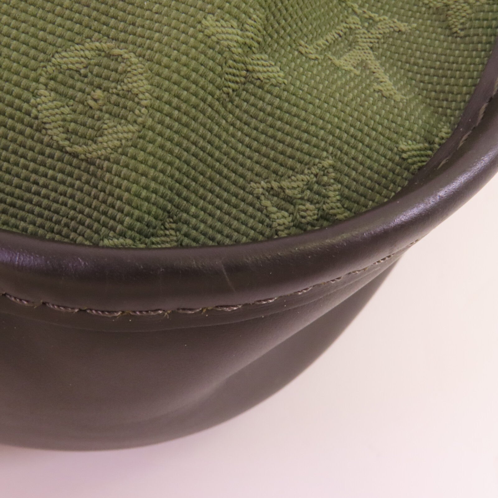 LOUIS VUITTON Monogram Mini Berangene金扣肩背袋