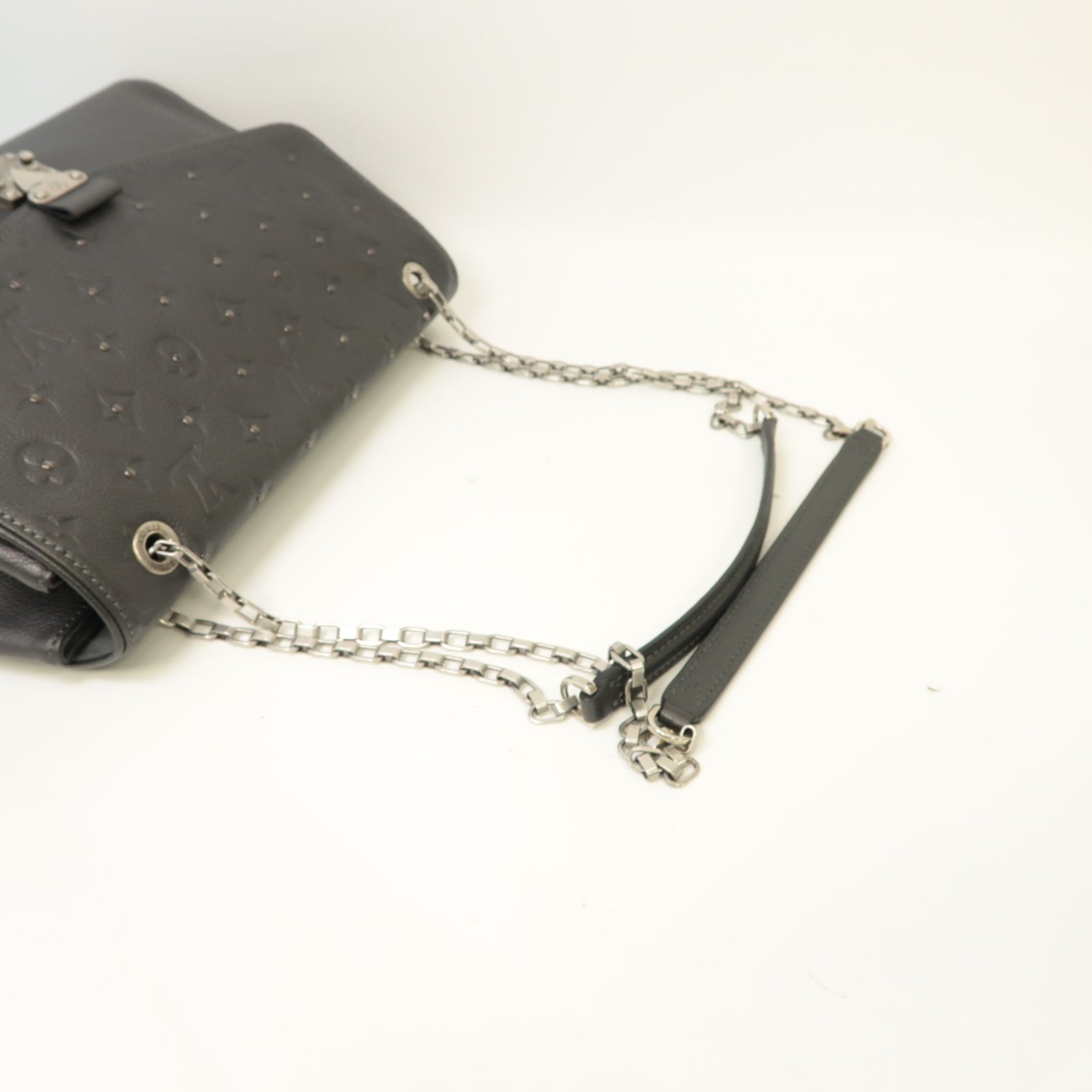 LOUIS VUITTON Monogram Empreinte Saint-Germain MM銀扣鏈帶肩背袋黒色