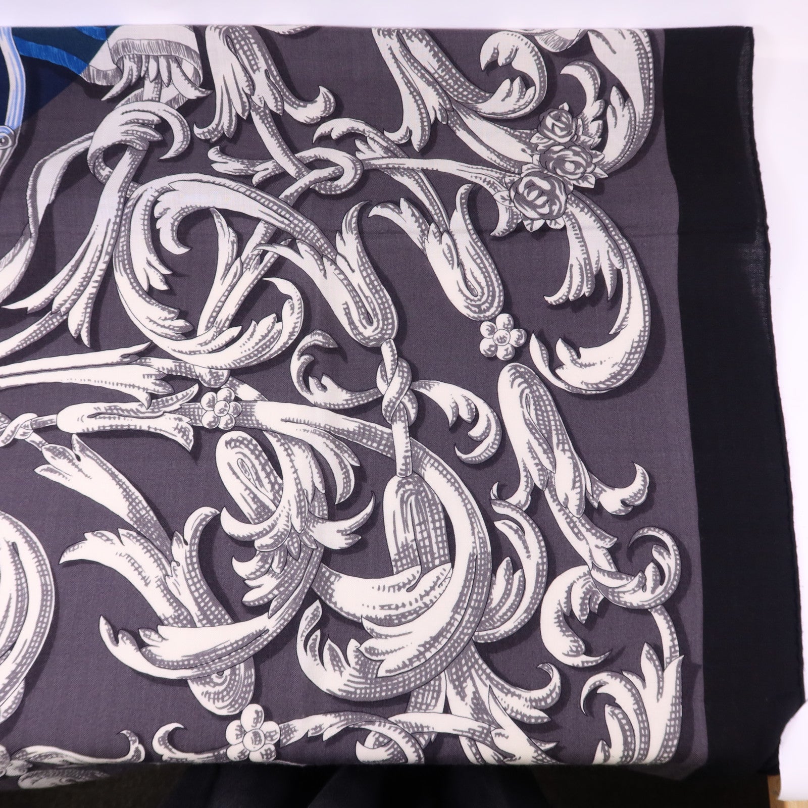 HERMES 絲質/羊絨Scarf 140X140絲巾