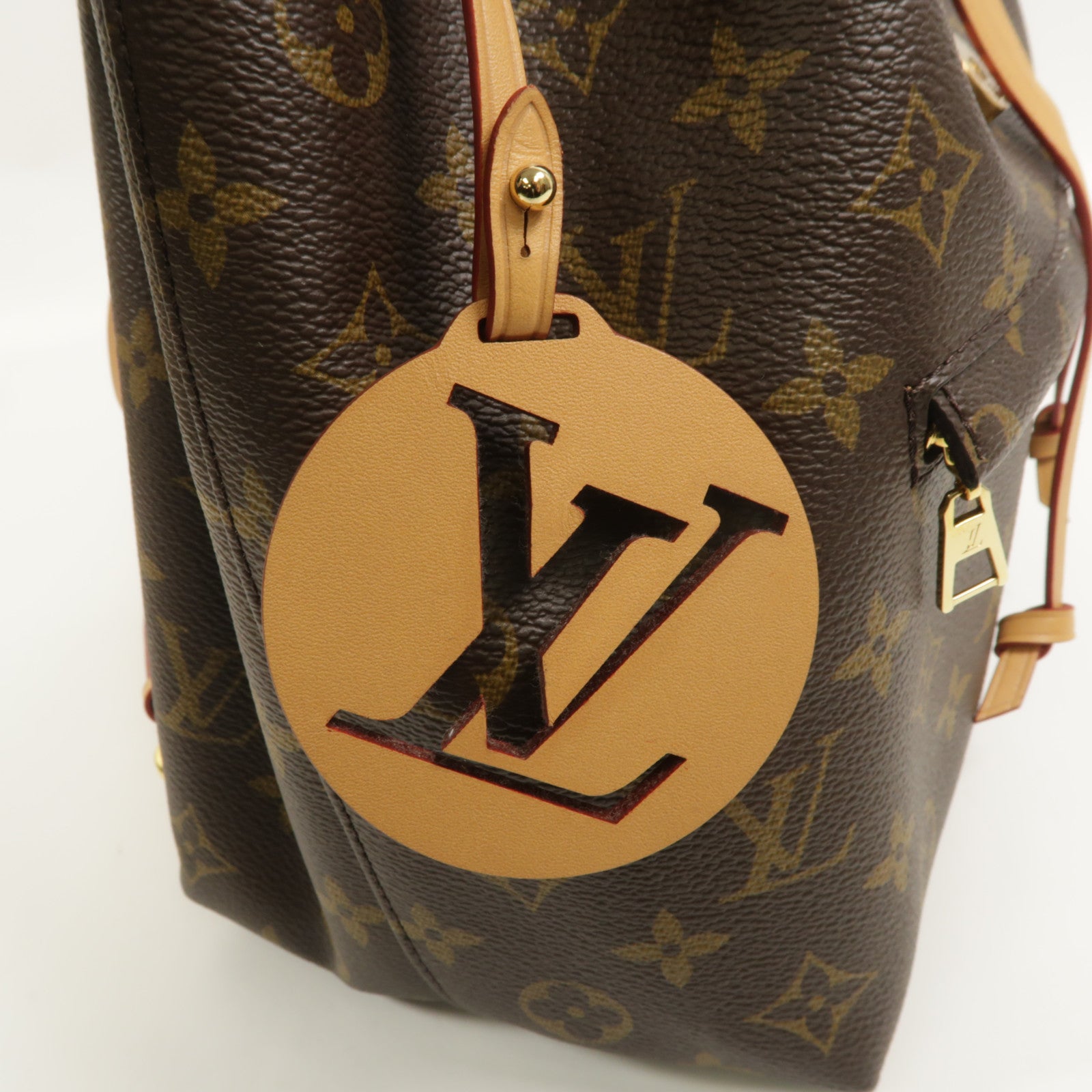 LOUIS VUITTON Monogram Montsouris背包