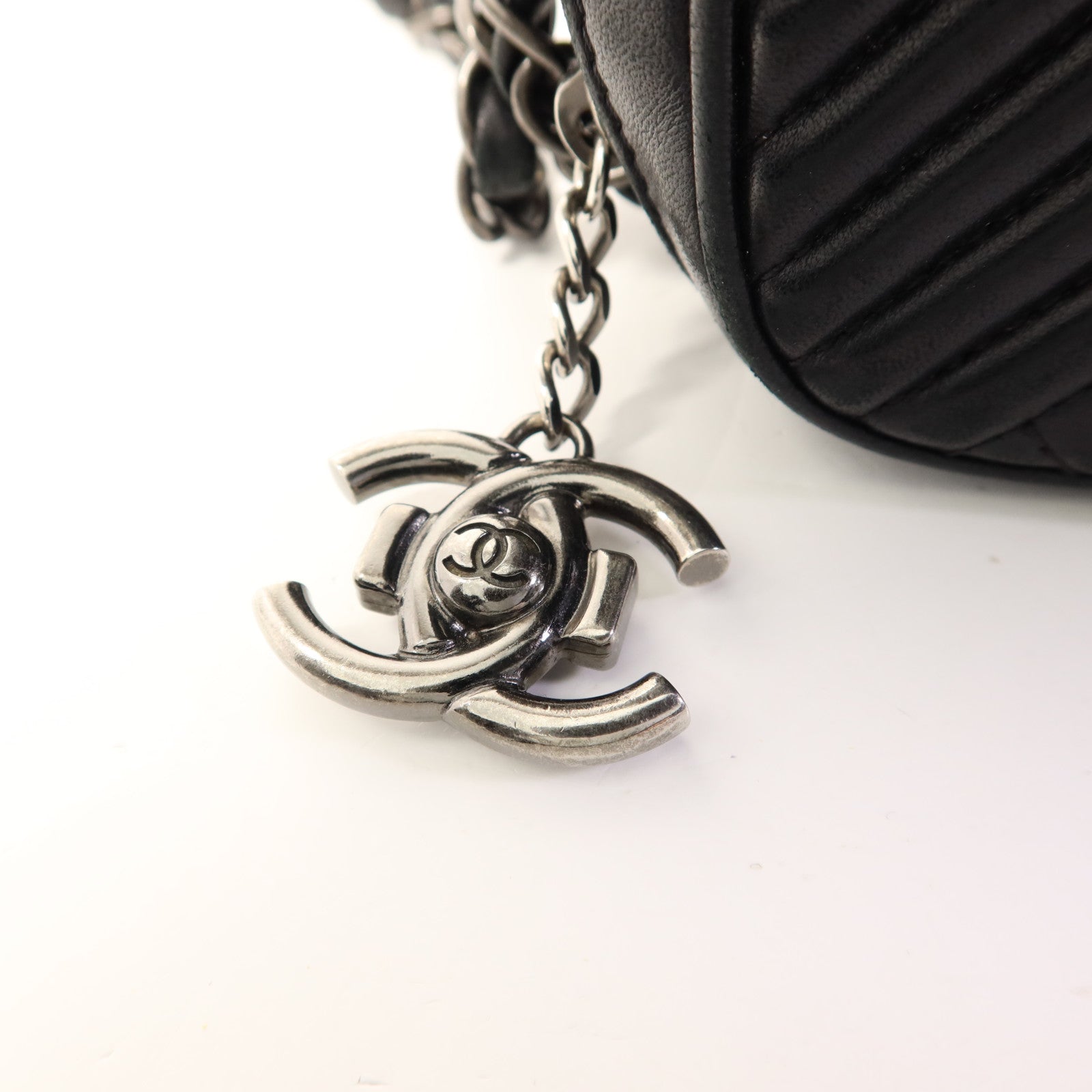 CHANEL 牛皮皮革Chain Shoulder Bag銀扣鏈帶肩背袋