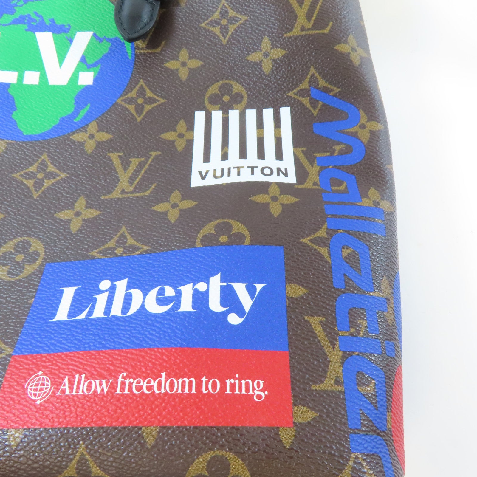 LOUIS VUITTON Monogram Chalk Sling黑扣肩背袋啡色