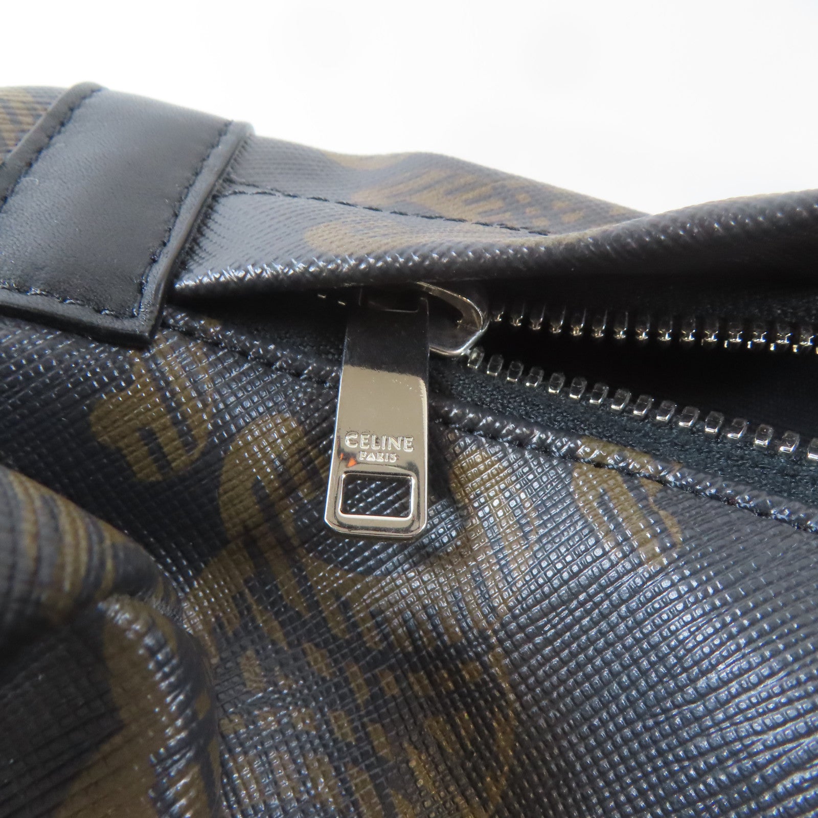 CELINE 塗層帆布Triomphe Backpack銀扣背包啡色