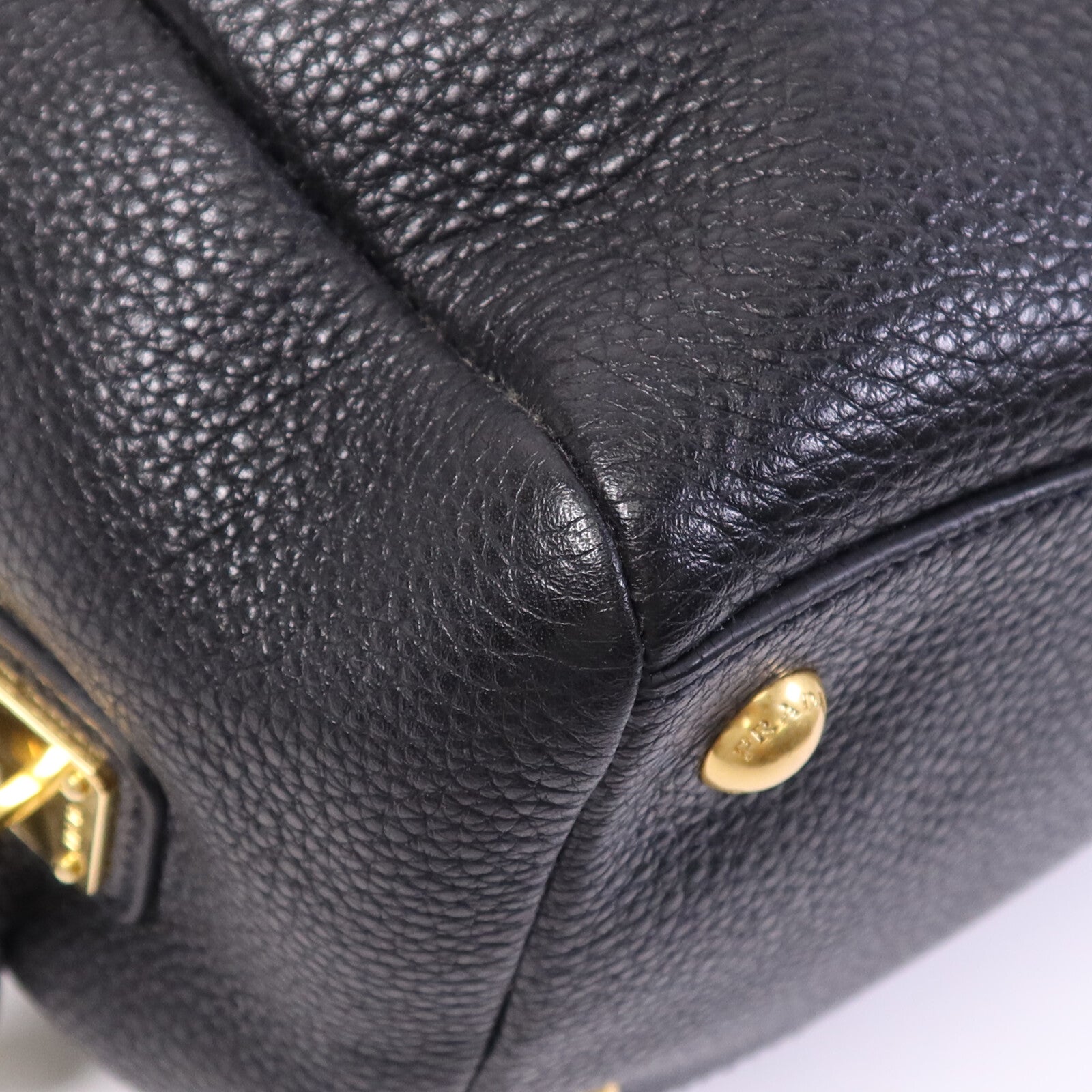 PRADA 牛皮皮革Shoulder Bag金扣肩背袋
