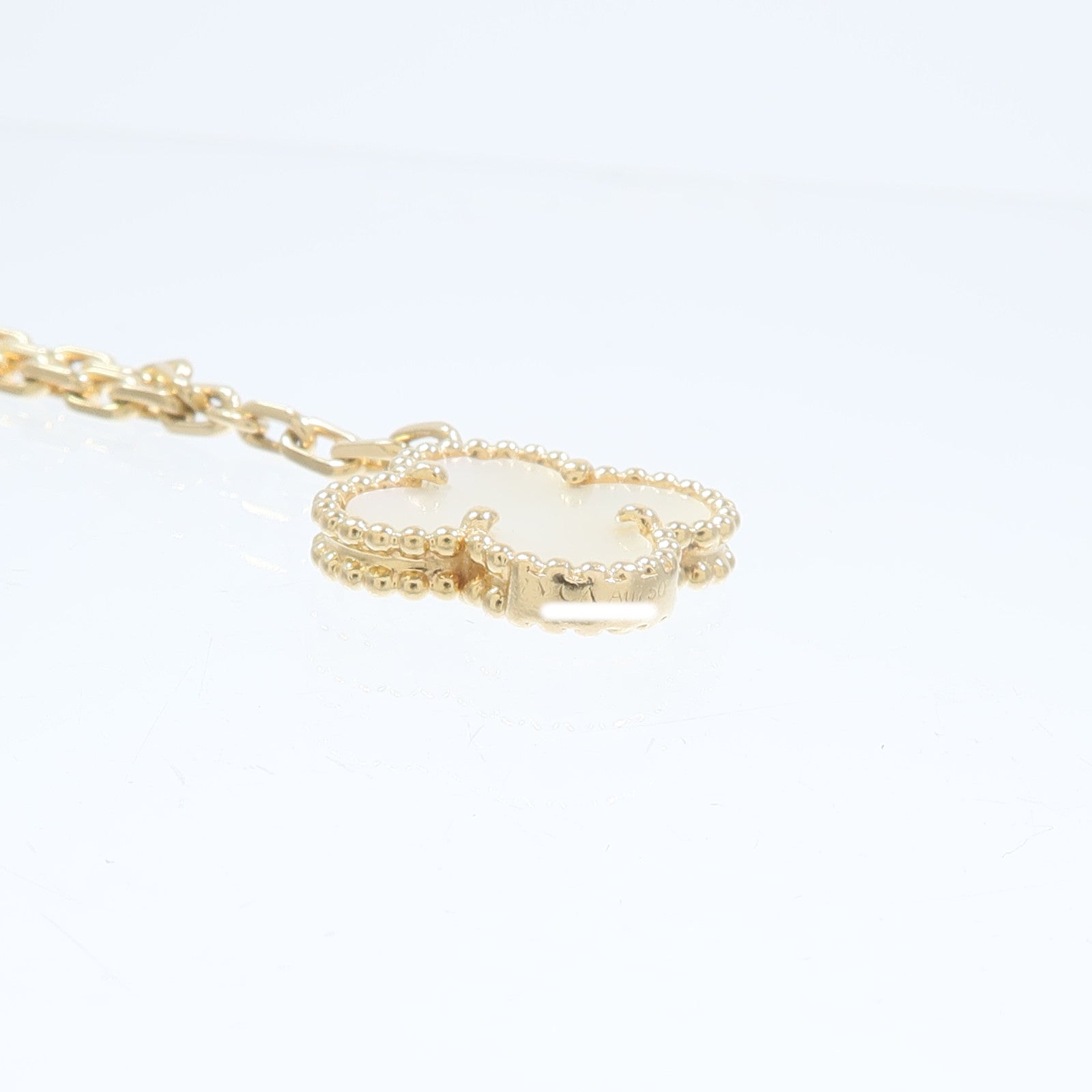 Van Cleef & Arpels 18K黃金Lucky Alhambra 4-Motif Bracelet珍珠母貝/紅玉髓/孔雀石/虎眼石手鏈