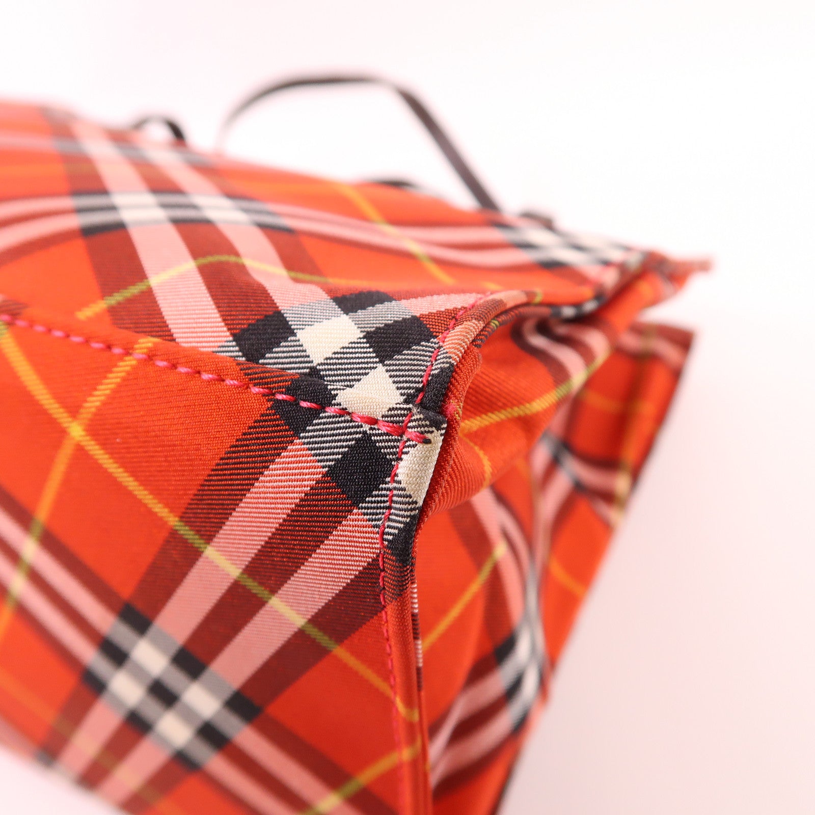 BURBERRY 尼龍Hand Bag銀扣手挽袋