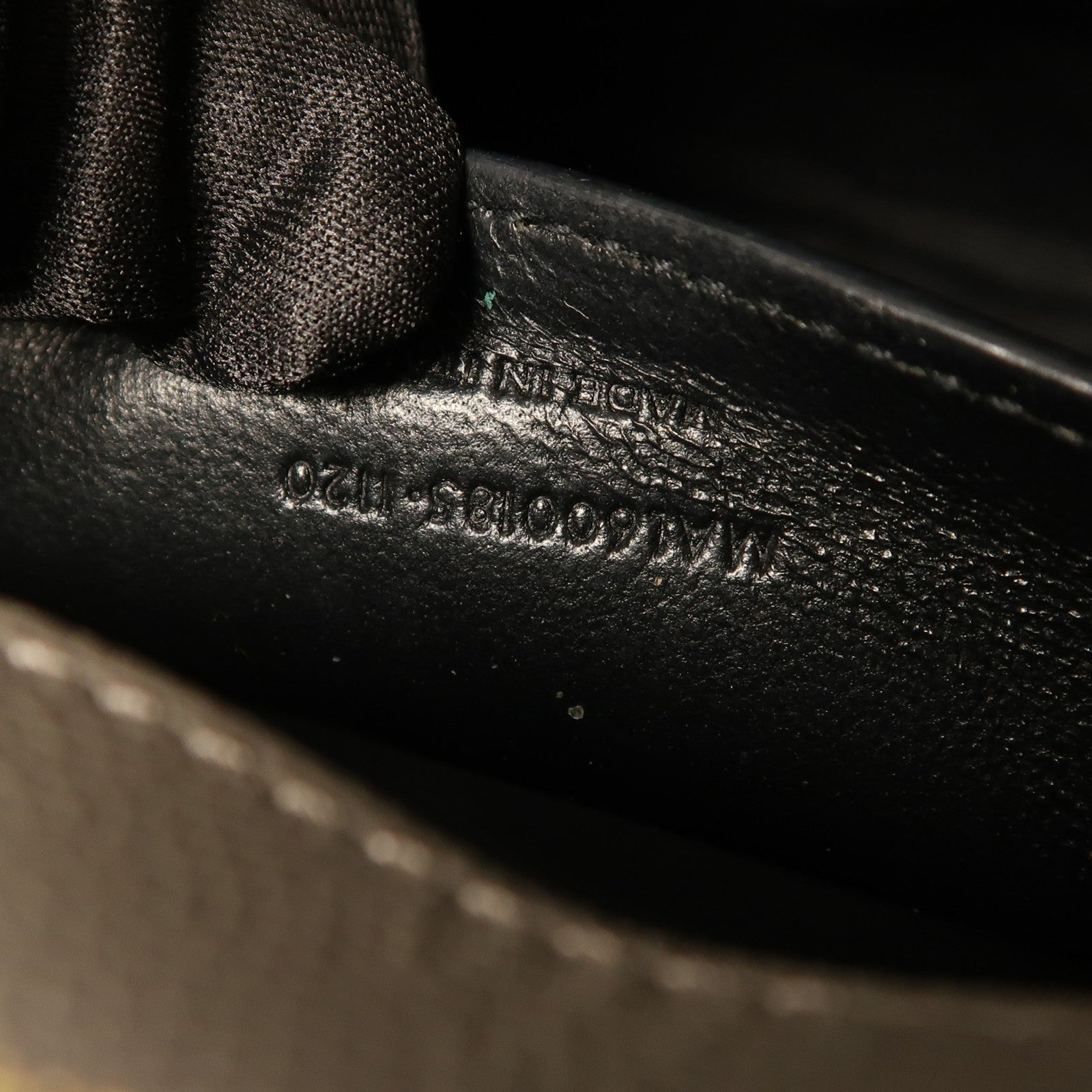 YVES SAINT LAURENT 牛皮皮革Shoulder Bag金扣鏈帶肩背袋