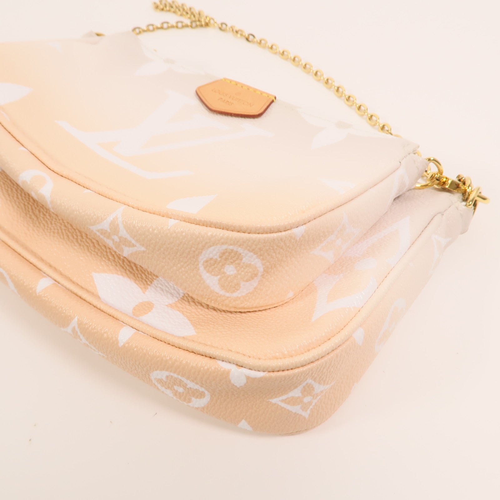 LOUIS VUITTON Monogram Giant Multi Pochette Accessoires金扣手挽肩背兩用袋