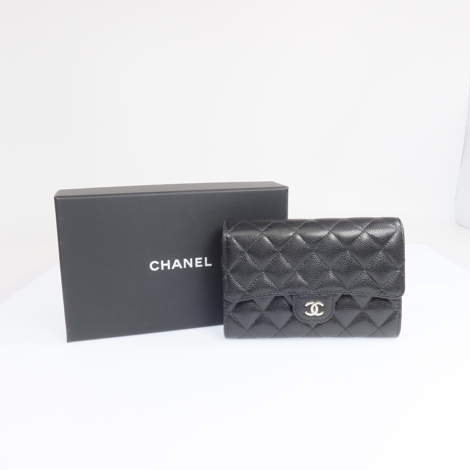 CHANEL 牛皮皮革Wallet銀扣長錢包