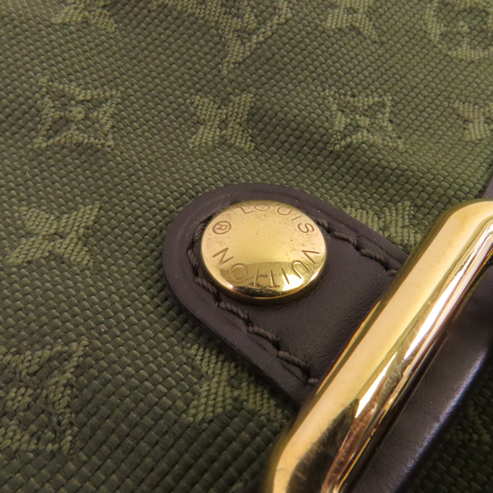 LOUIS VUITTON Monogram Mini Berangene金扣肩背袋