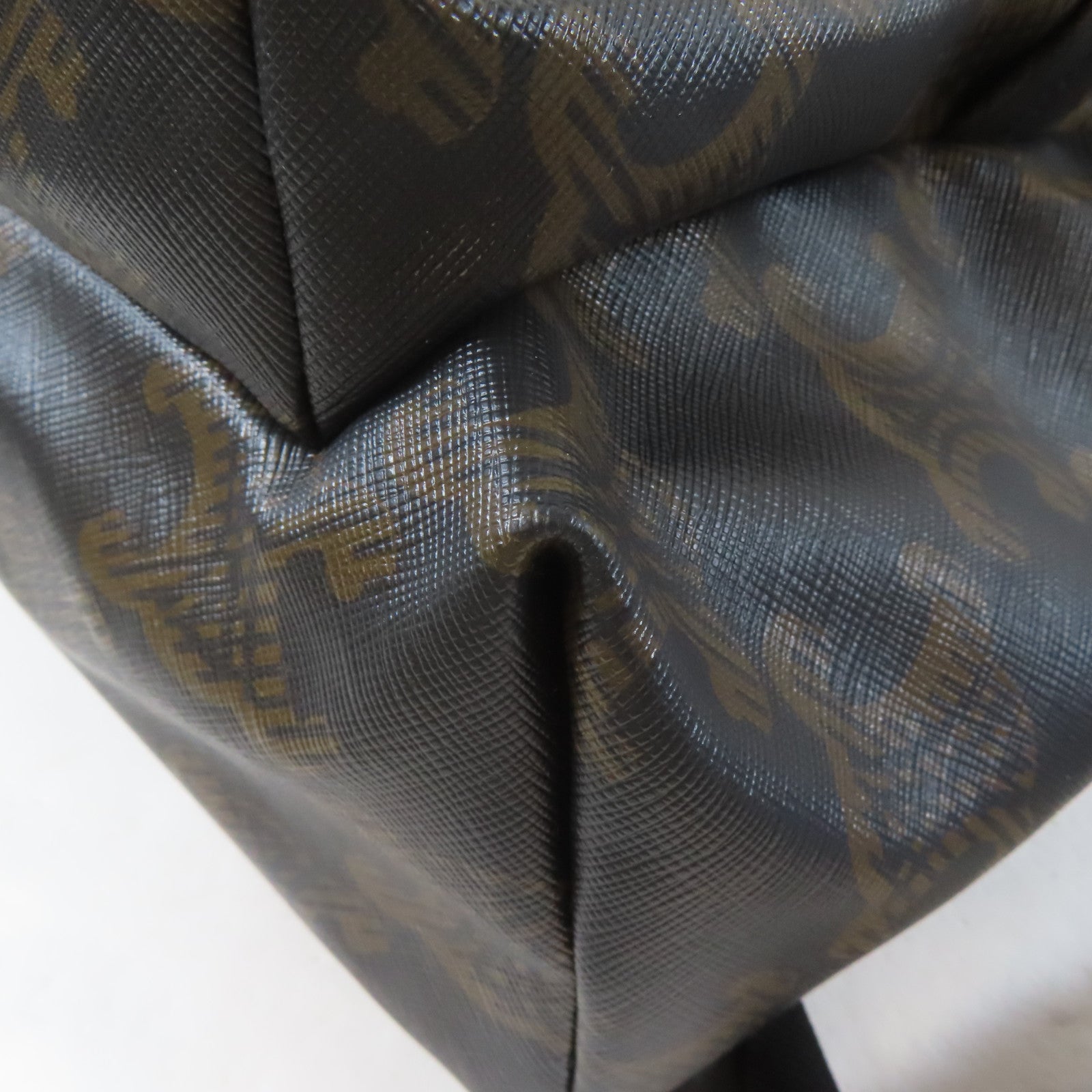 CELINE 塗層帆布Triomphe Backpack銀扣背包啡色