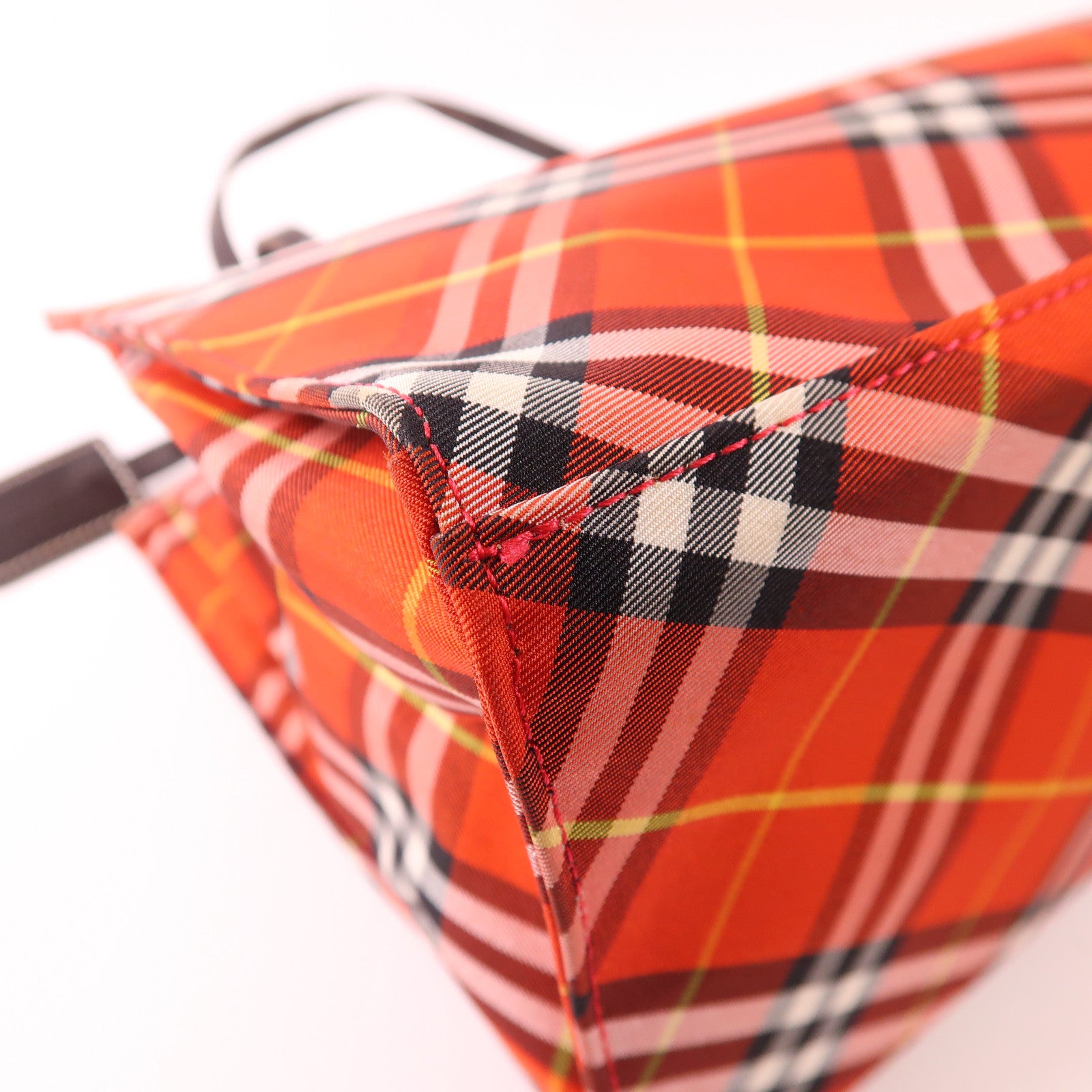 BURBERRY 尼龍Hand Bag銀扣手挽袋