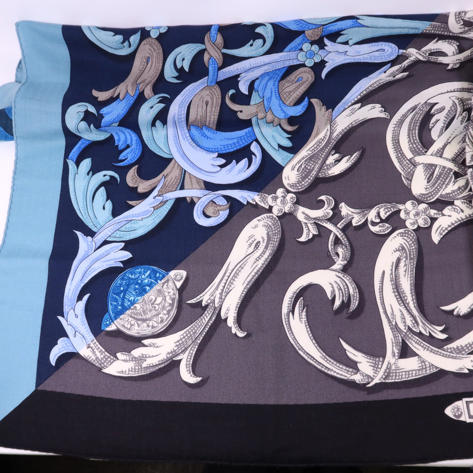 HERMES 絲質/羊絨Scarf 140X140絲巾