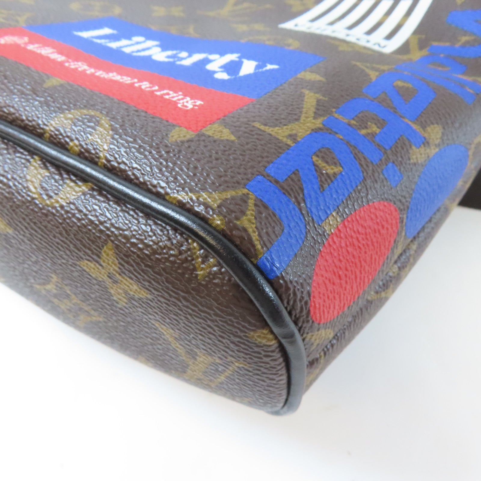 LOUIS VUITTON Monogram Chalk Sling黑扣肩背袋啡色
