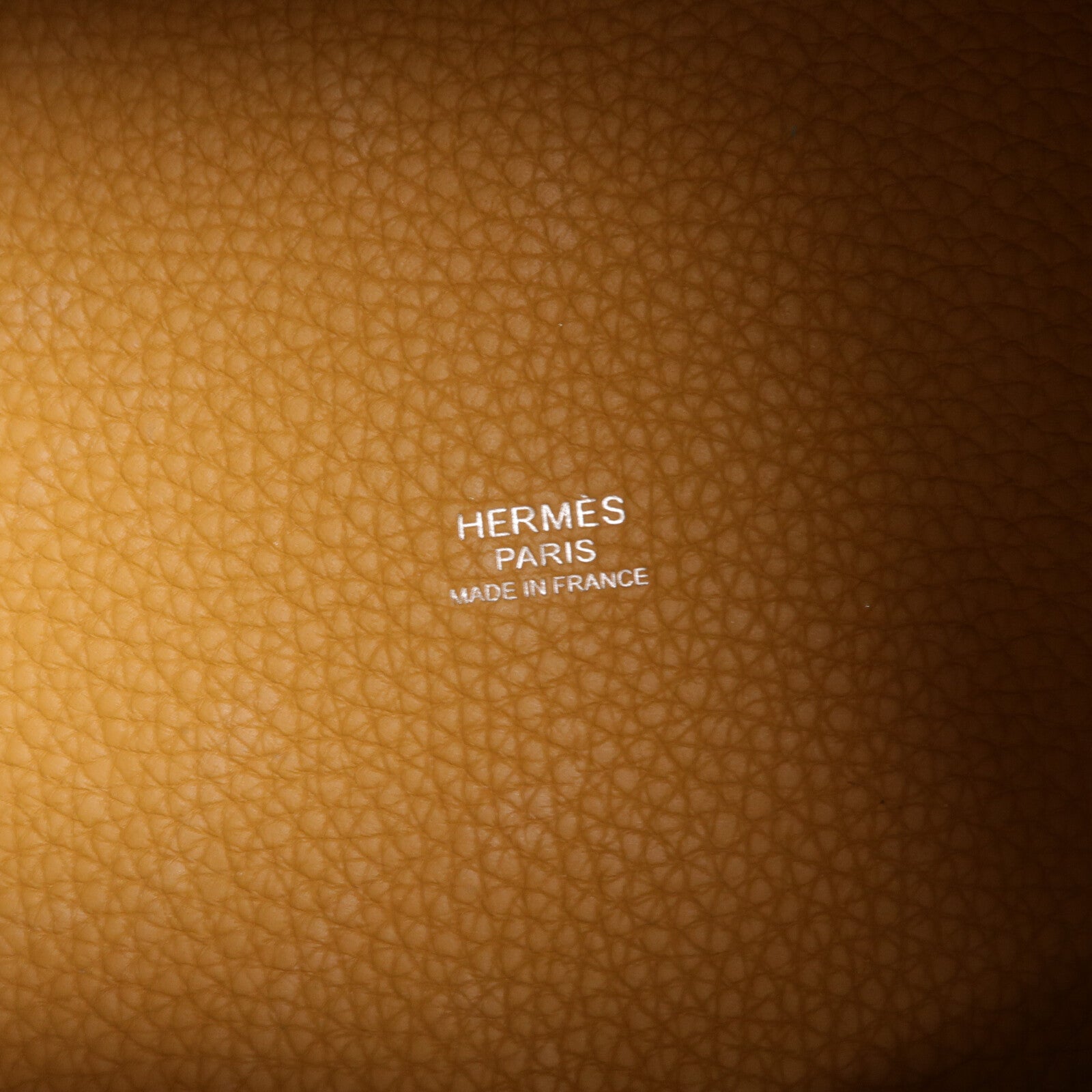 HERMES Clemence皮革Picotin MM手挽袋Sesame