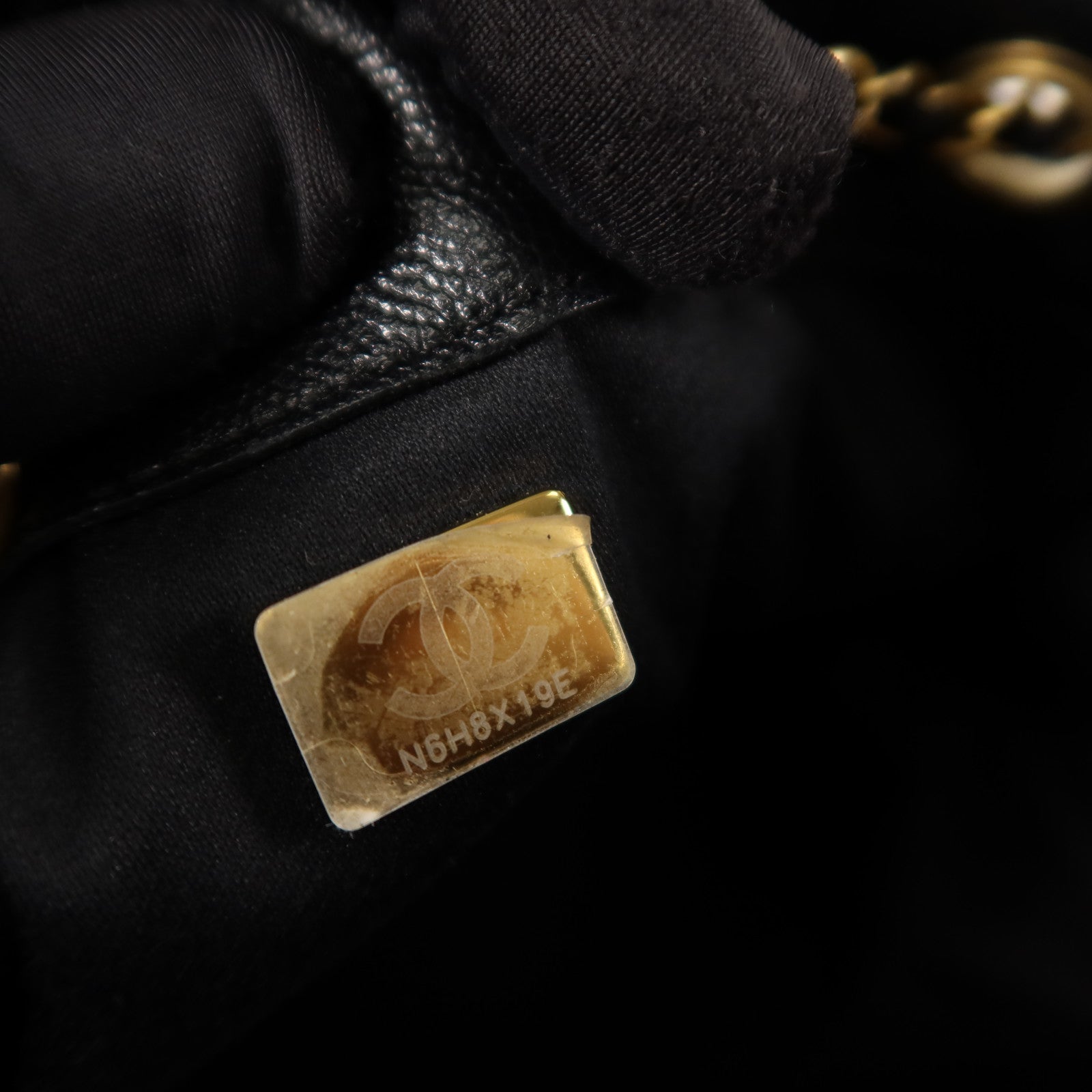 CHANEL 牛皮皮革Chanel 25 Small鏈帶肩背袋