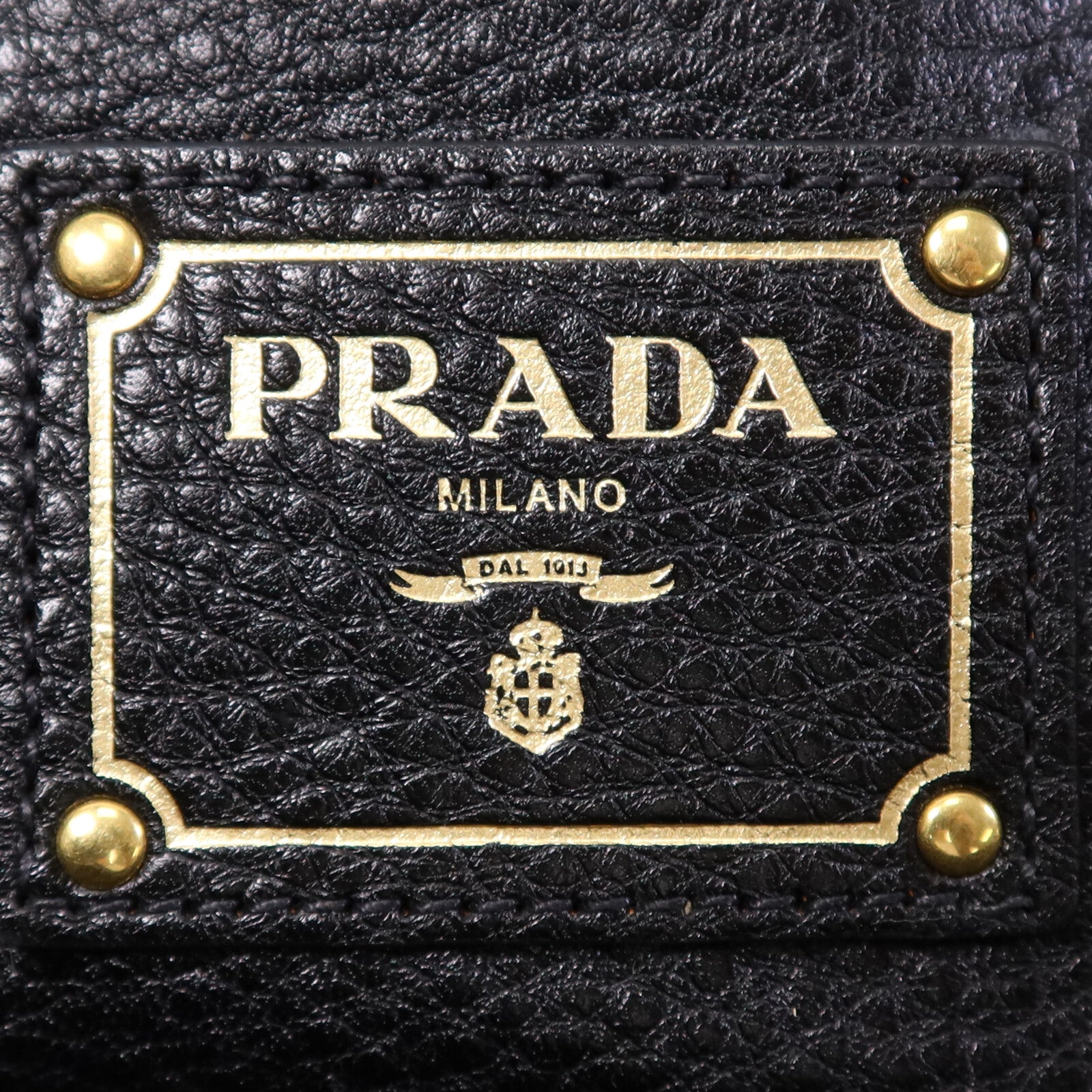 PRADA 牛皮皮革Shoulder Bag金扣肩背袋