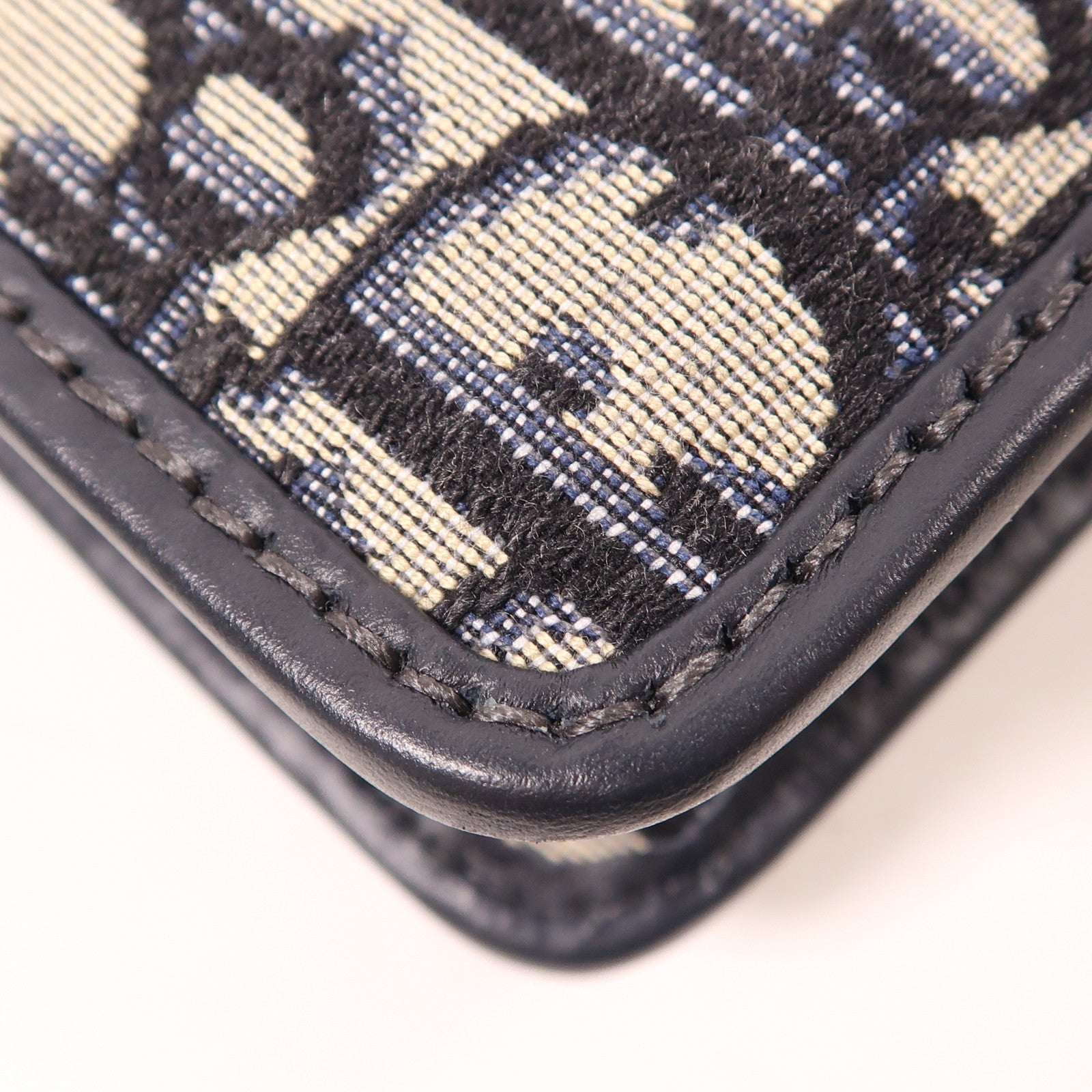 Dior 帆布30 Montaigne金扣肩背袋