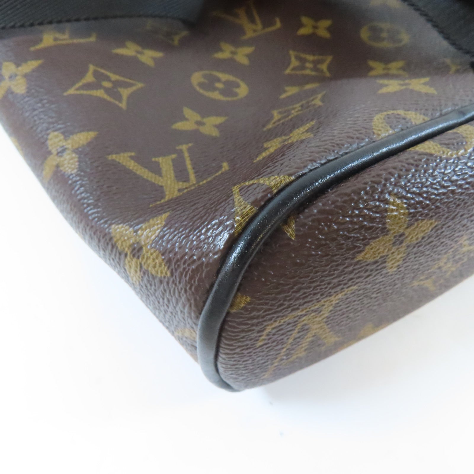 LOUIS VUITTON Monogram Chalk Sling黑扣肩背袋啡色