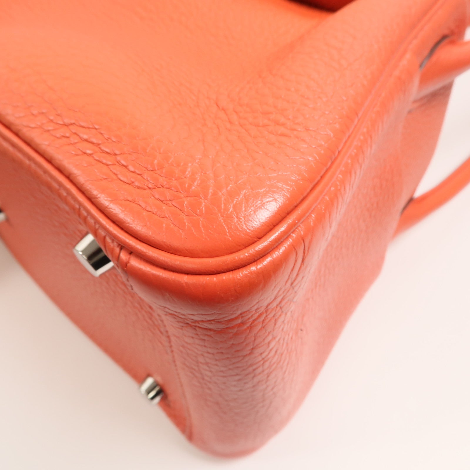 HERMES Clemence皮革Lindy 26肩背袋Rouge Pivoine