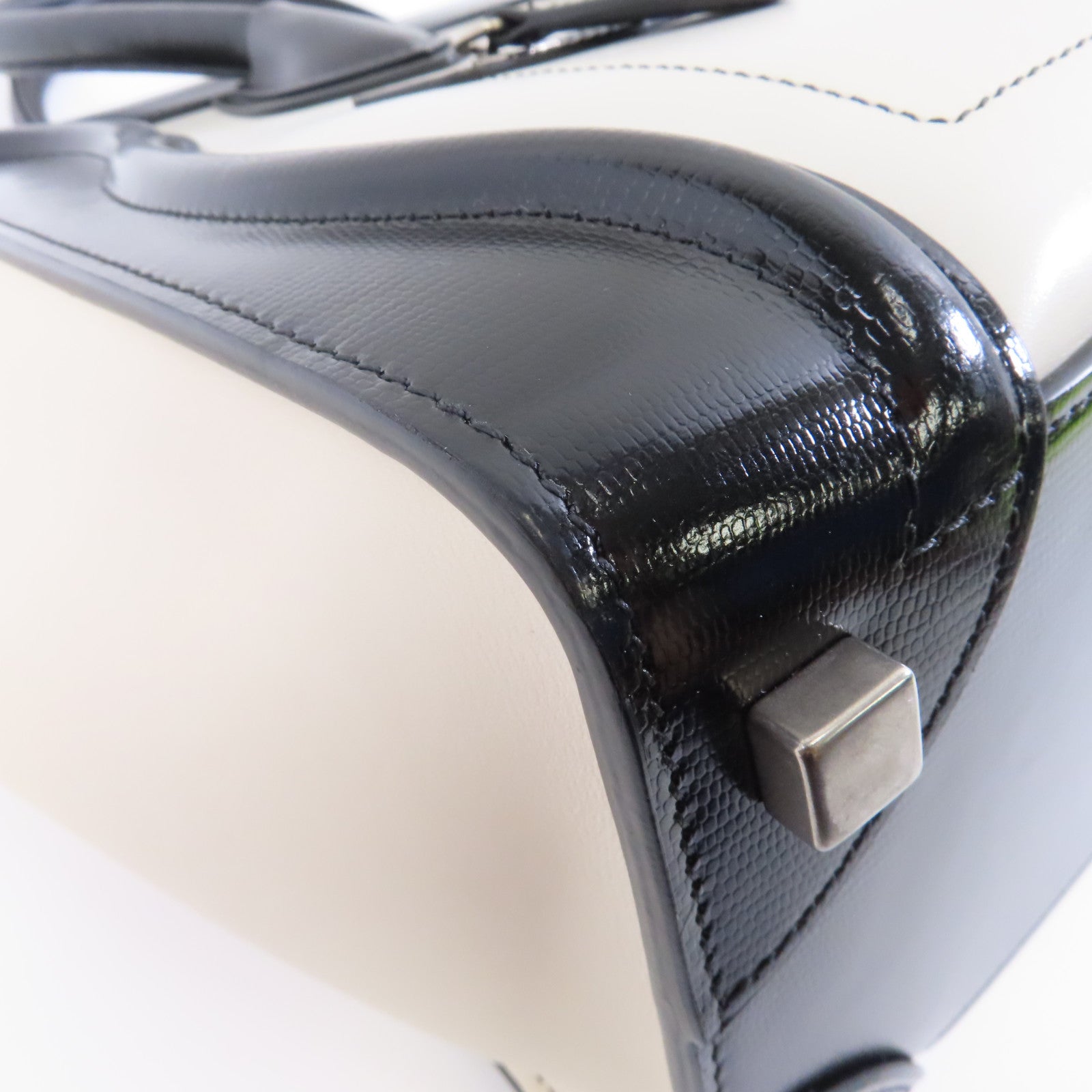 CELINE 牛皮皮革Micro Luggage銀扣手挽袋白色/黑色