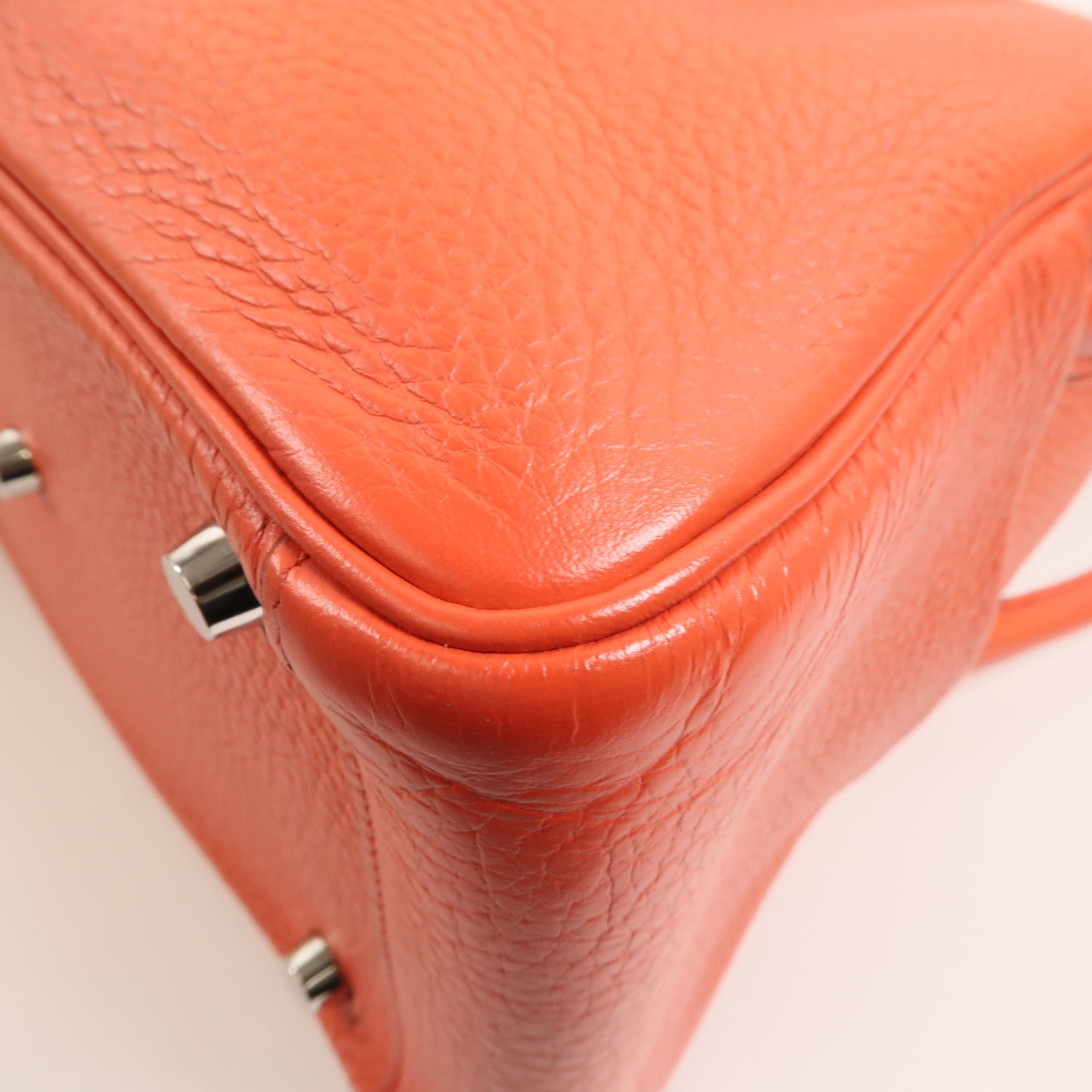 HERMES Clemence皮革Lindy 26肩背袋Rouge Pivoine