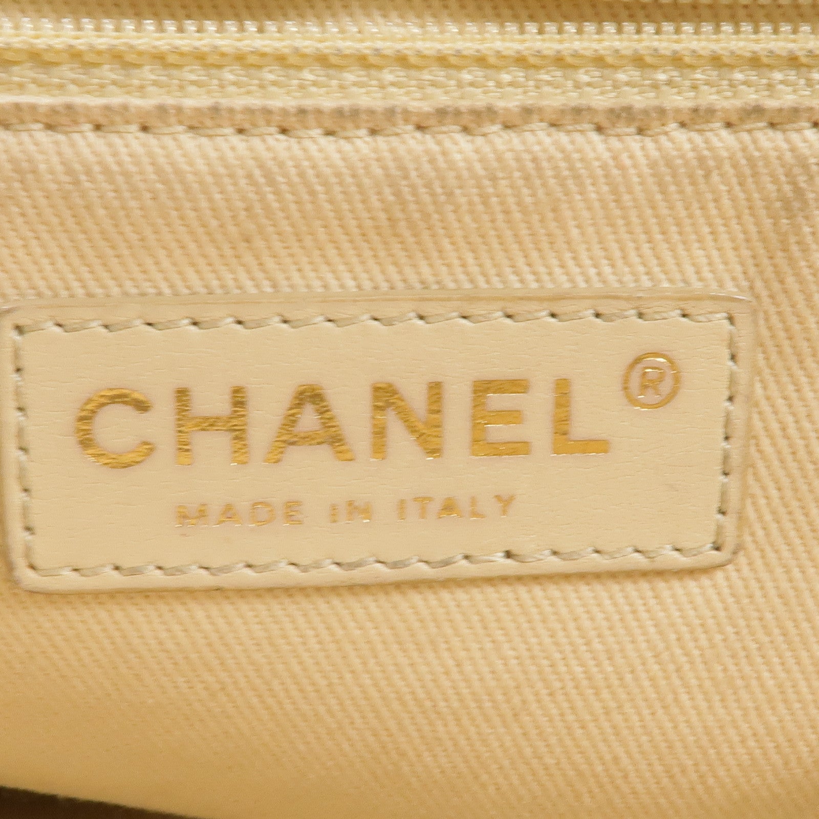 CHANEL 牛皮皮革Chain Shoulder Bag金扣鏈帶肩背袋